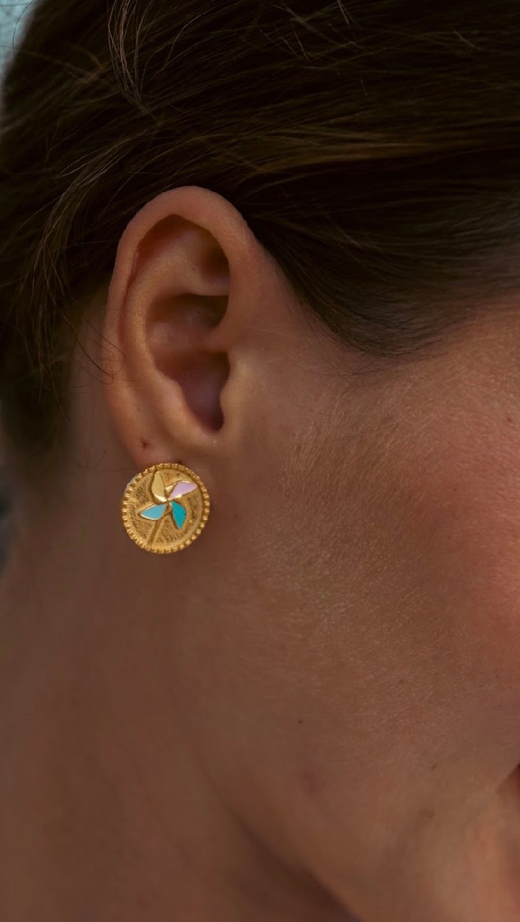Twirl Vibe Studs