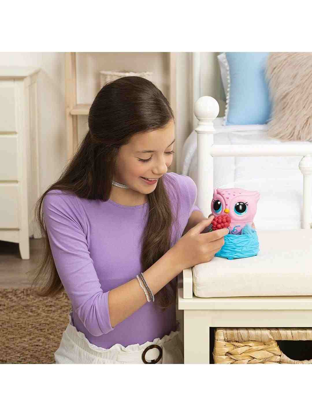 Owleez, Flying Baby Owl Interactive Toy with Lights and