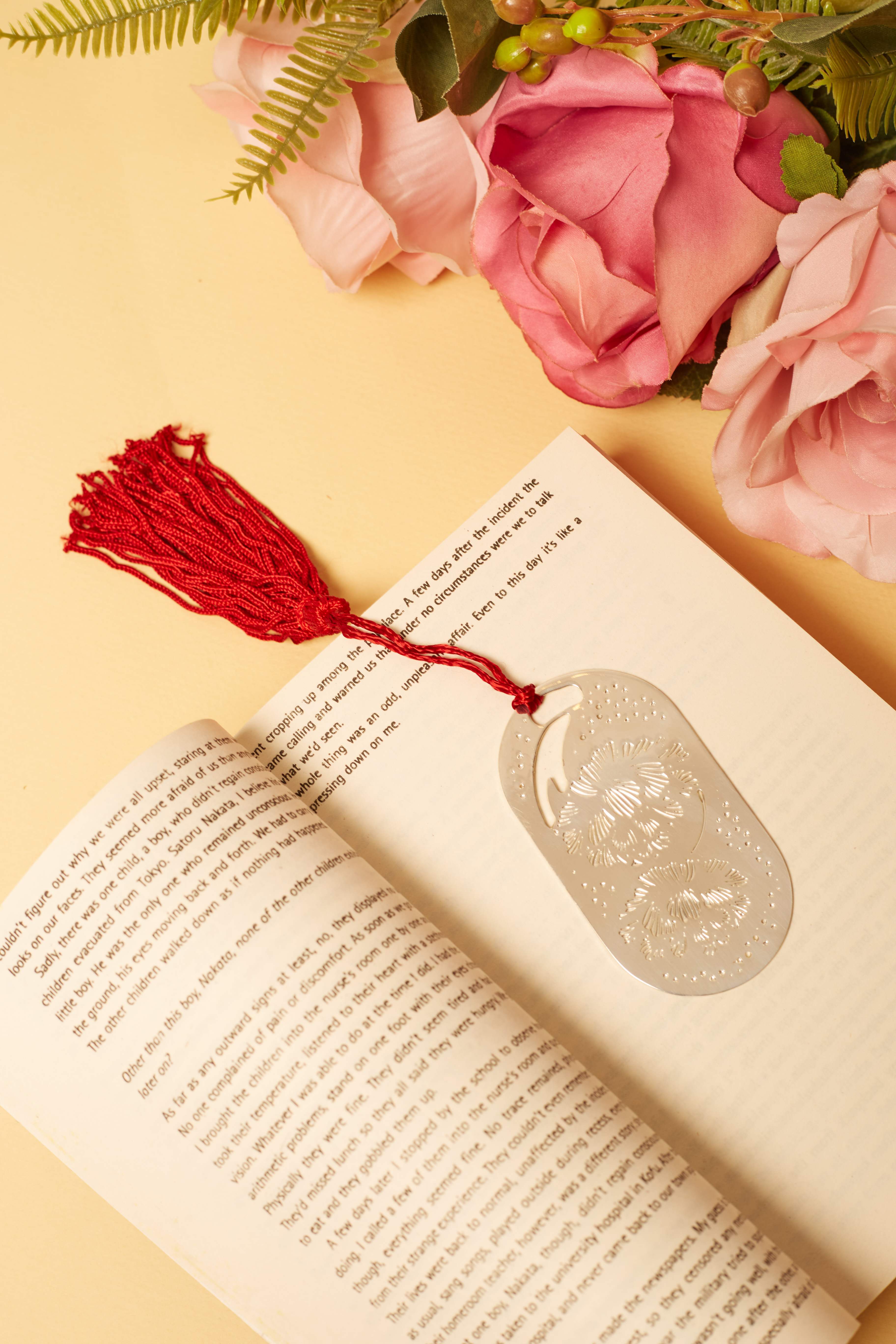 Flower bookmark