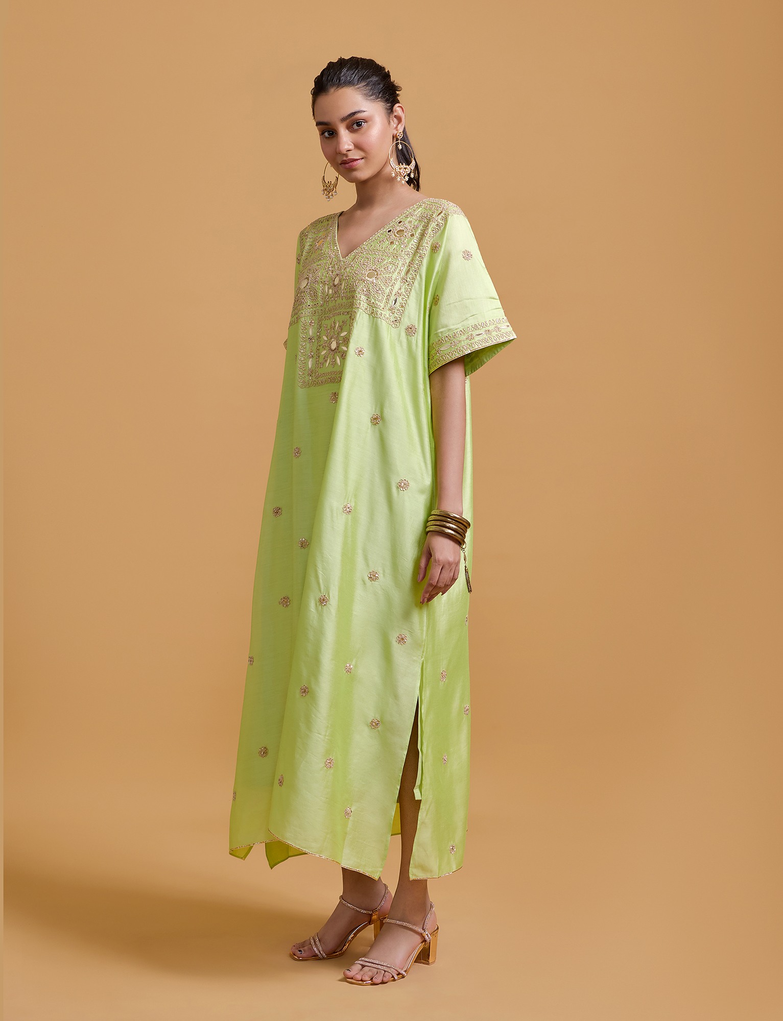 Zeenat Pista Kaftan