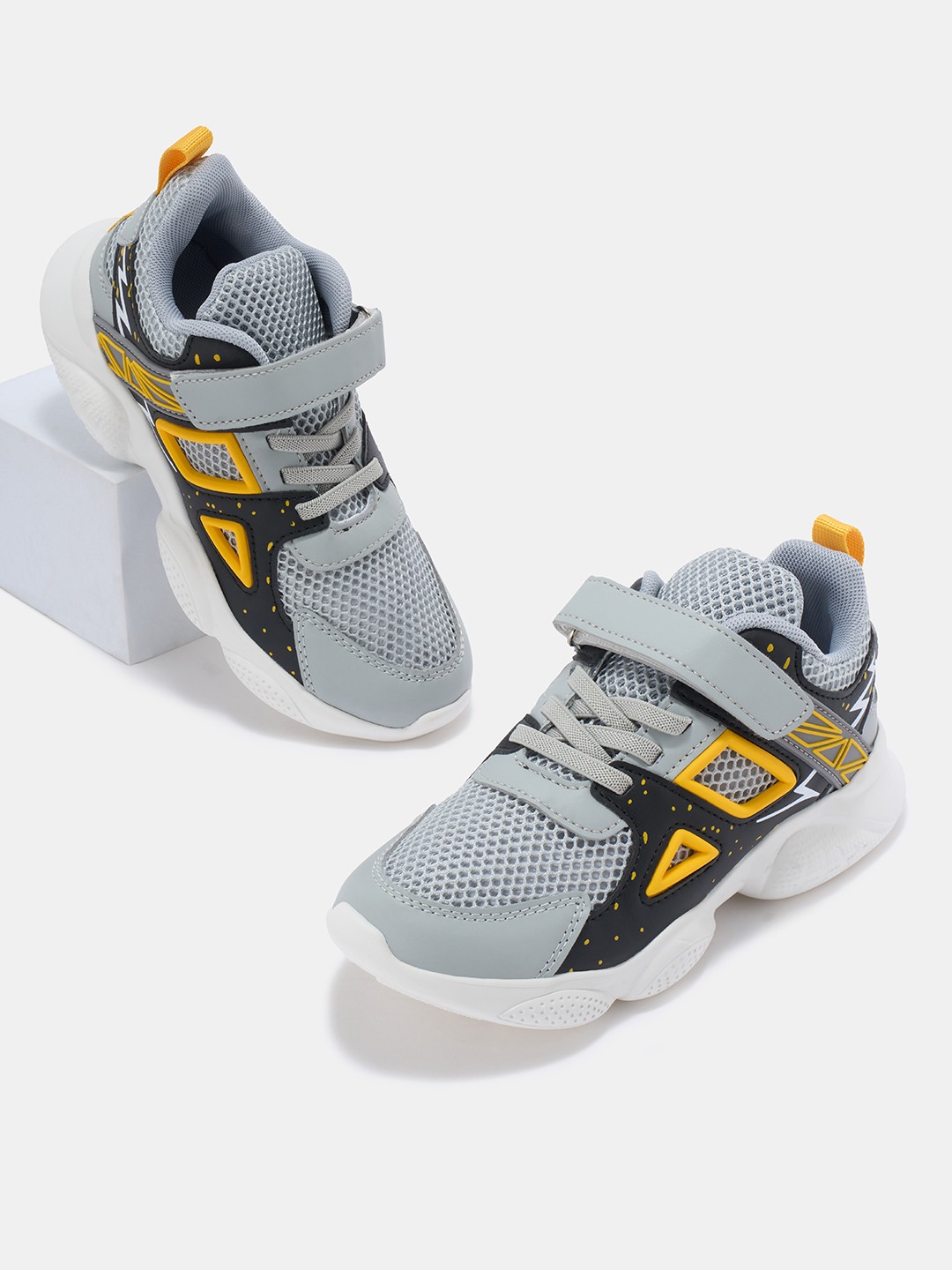 Pantaloons Junior Grey Sports Shoes