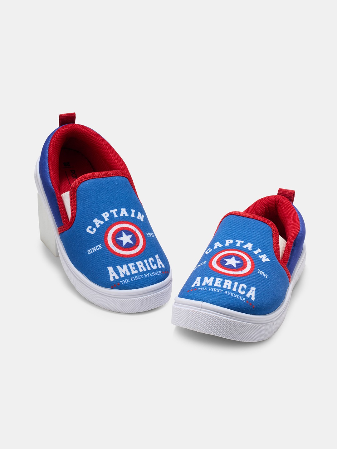 Blue Captain America Print Slip-On Shoes