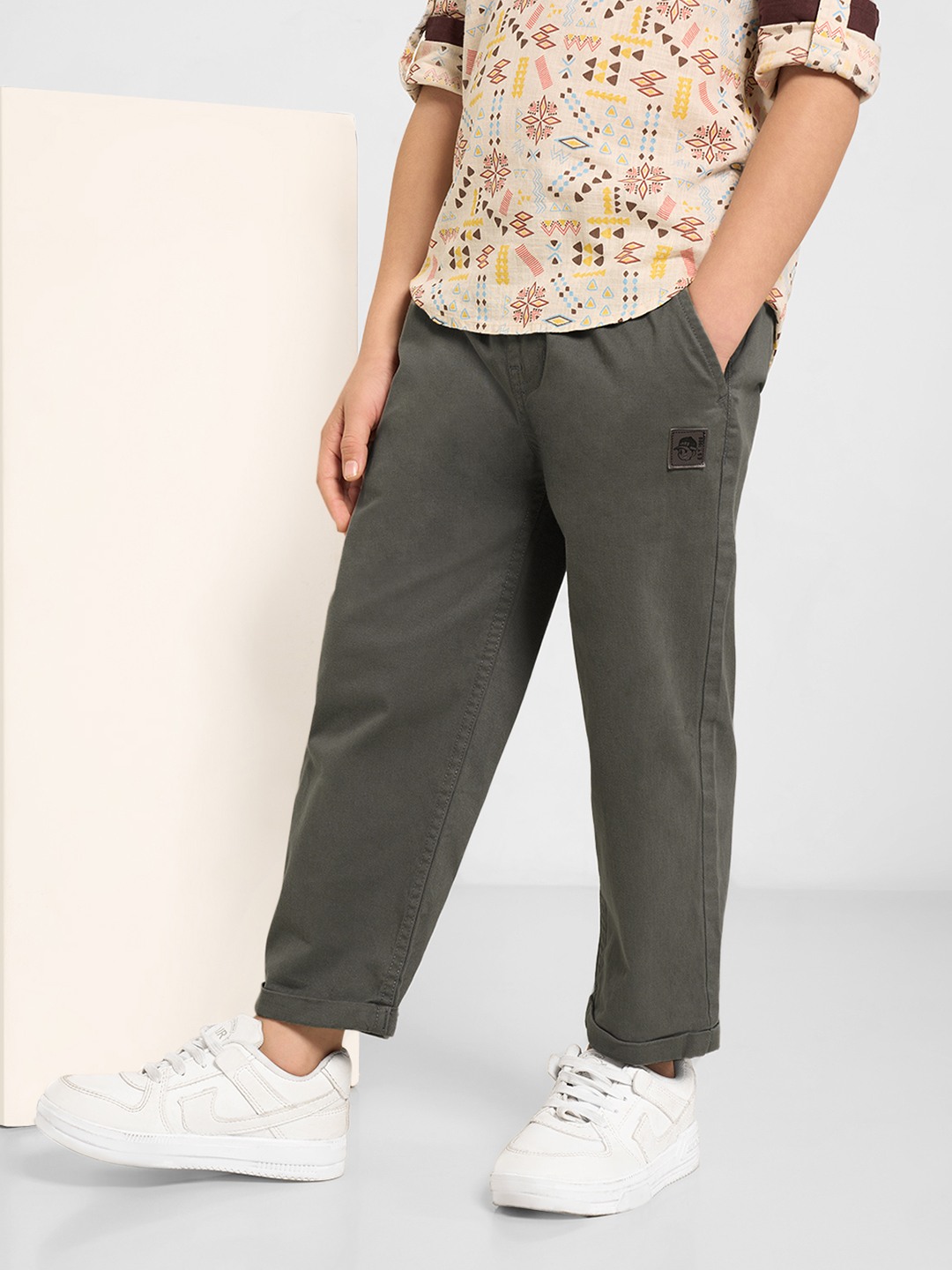 Olive Solid Tapered Pants