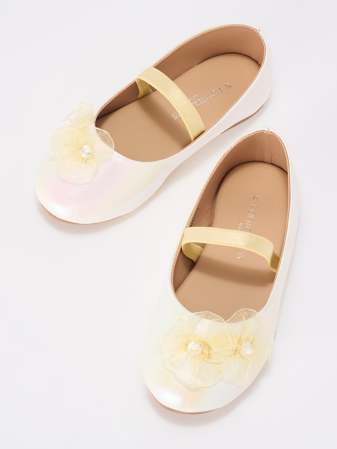 Pantaloons Junior White Ballerinas