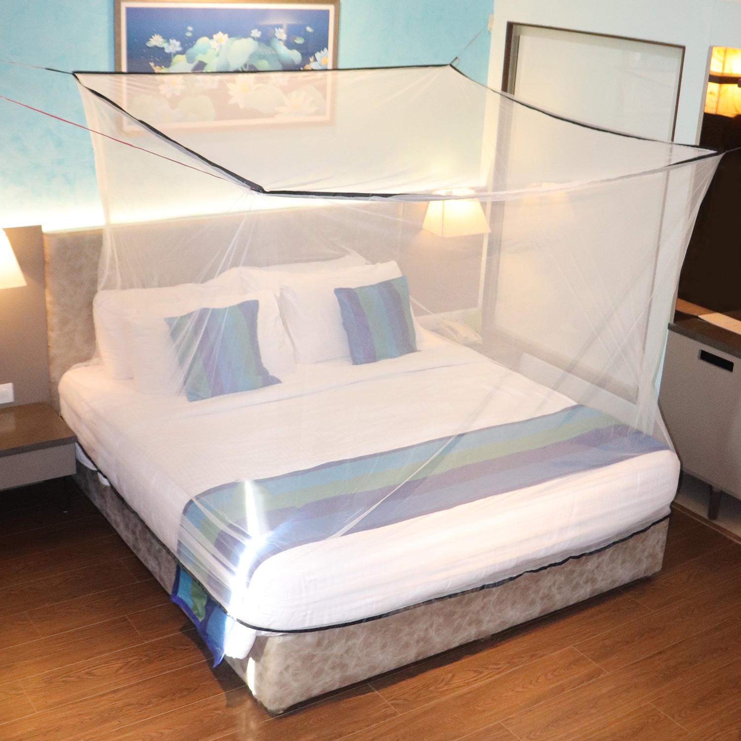 Mosquito Net for Double Bed, King-Size, Square Hanging Foldable Polyester Net White And Black