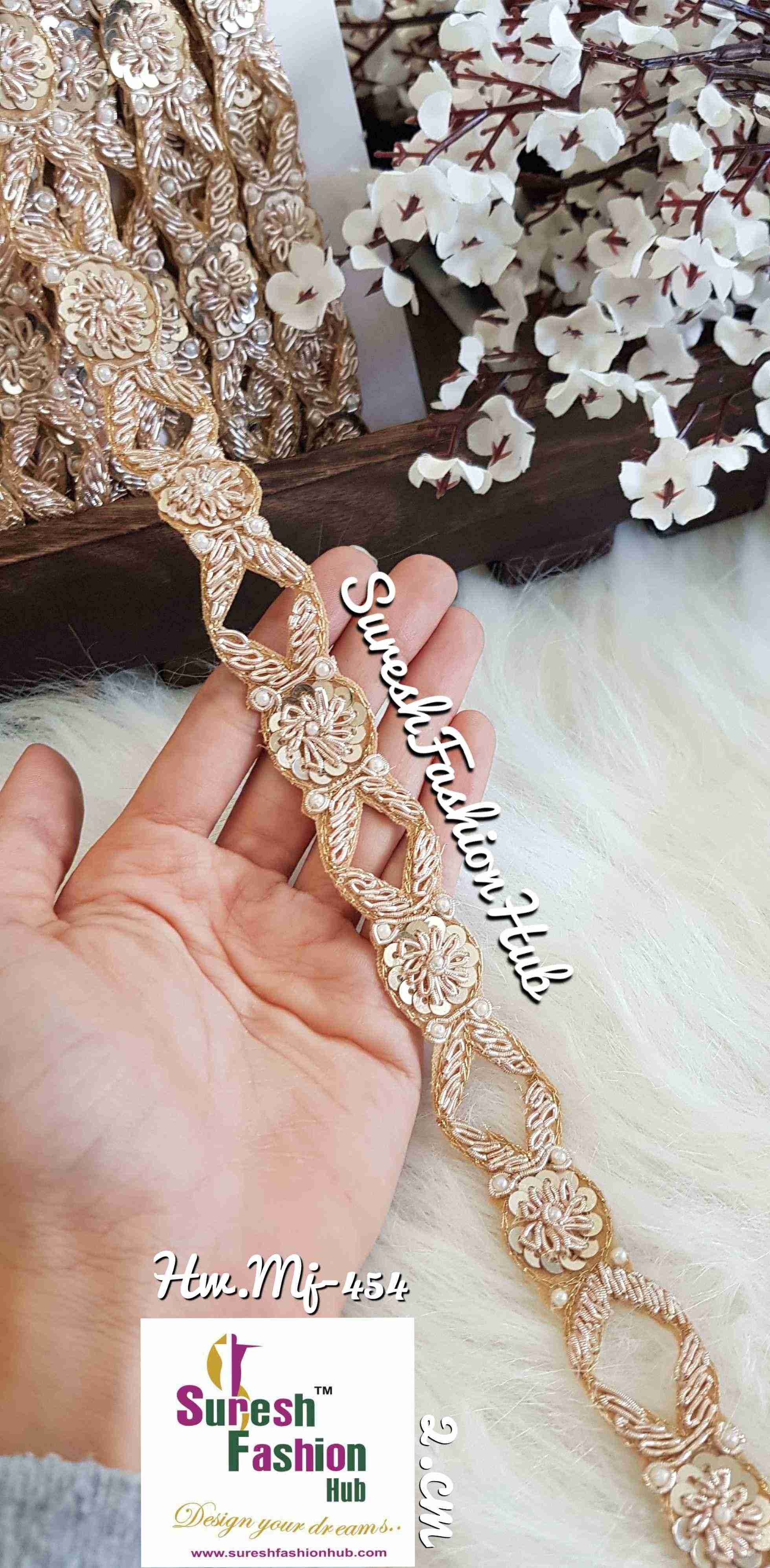Indian Laces Embellishments Embroidery Saree Border Wholesale Silk Crafting Sewing Decorative Designer Ribbons #Blackborder #Fancylaces #Decorativetrims #Embroideredborder #Sewingtrims #テープ #minne #lndianlaces #Sareeborder #アニー都城 #pasamanerías #pasamaneriasbordadas #Embellishments #可愛いマスク #Embroiderytrimmings #アクセサリー