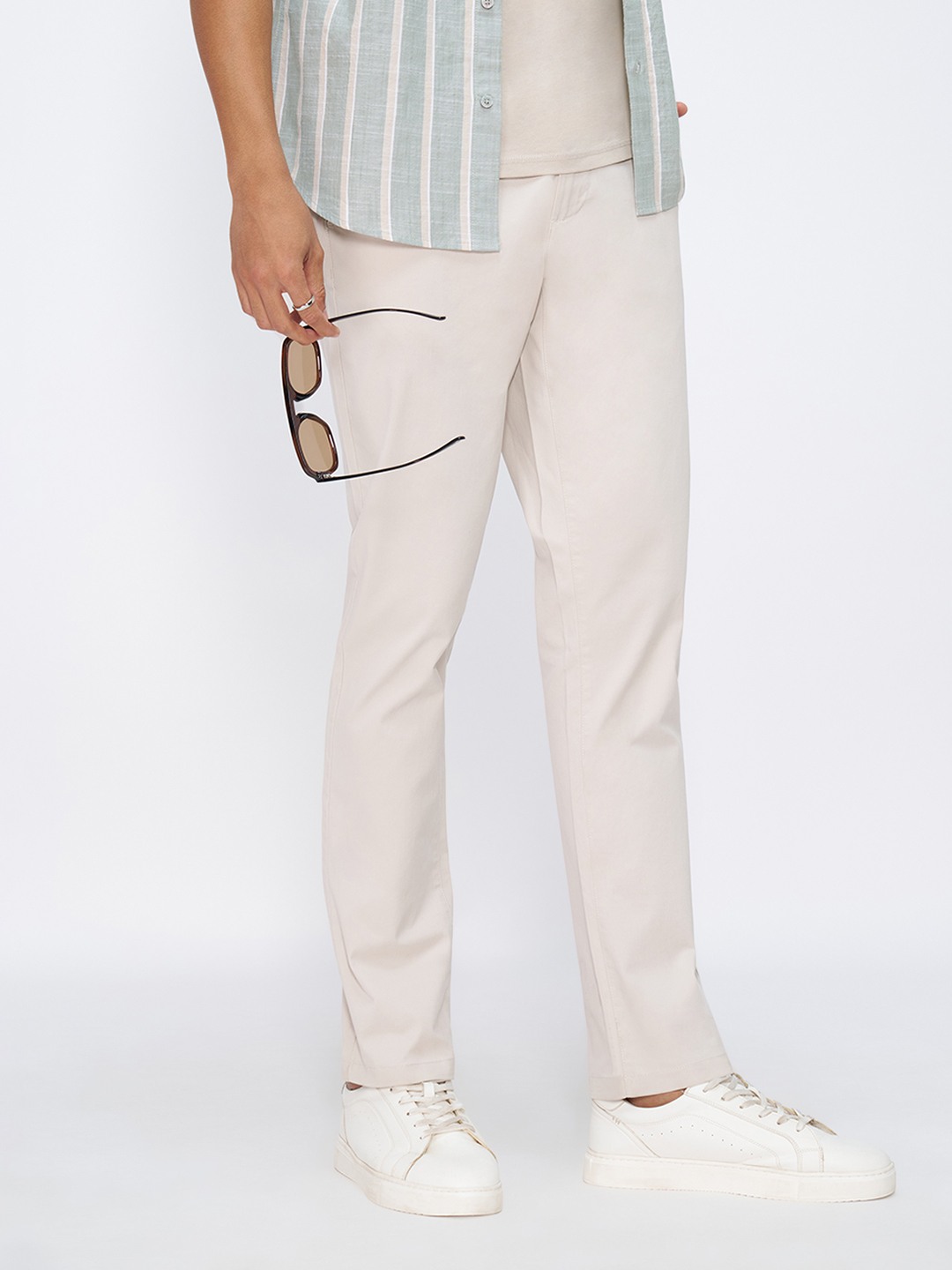 Off-White Slim Fit Chinos