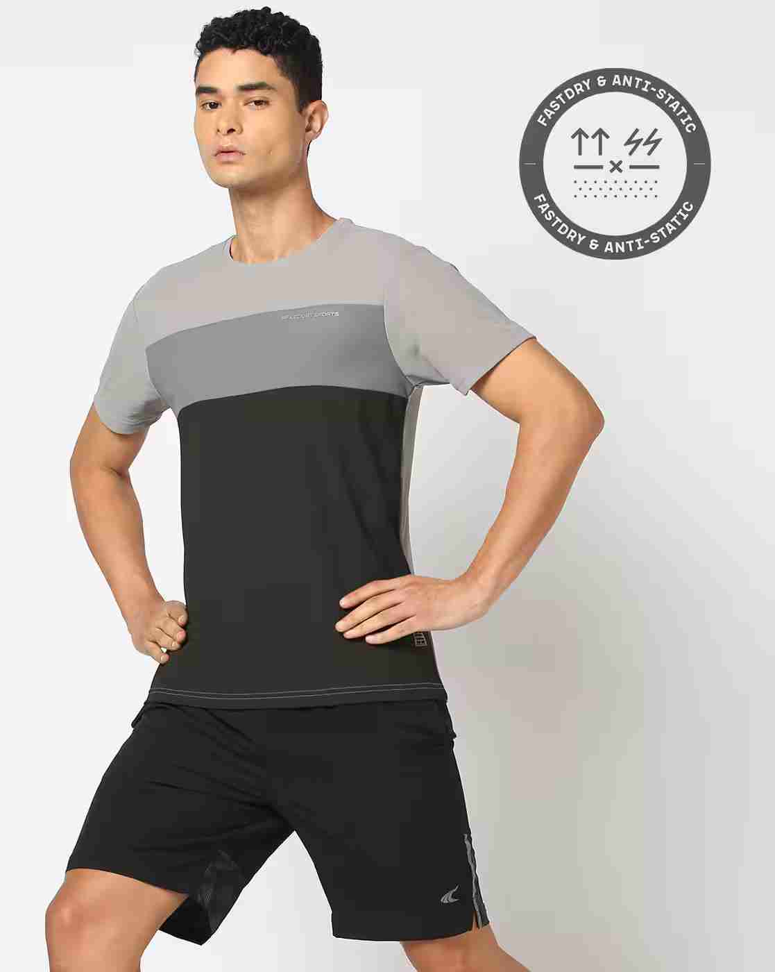 Men Colourblock Regular Fit Crew-Neck T-Shirt
