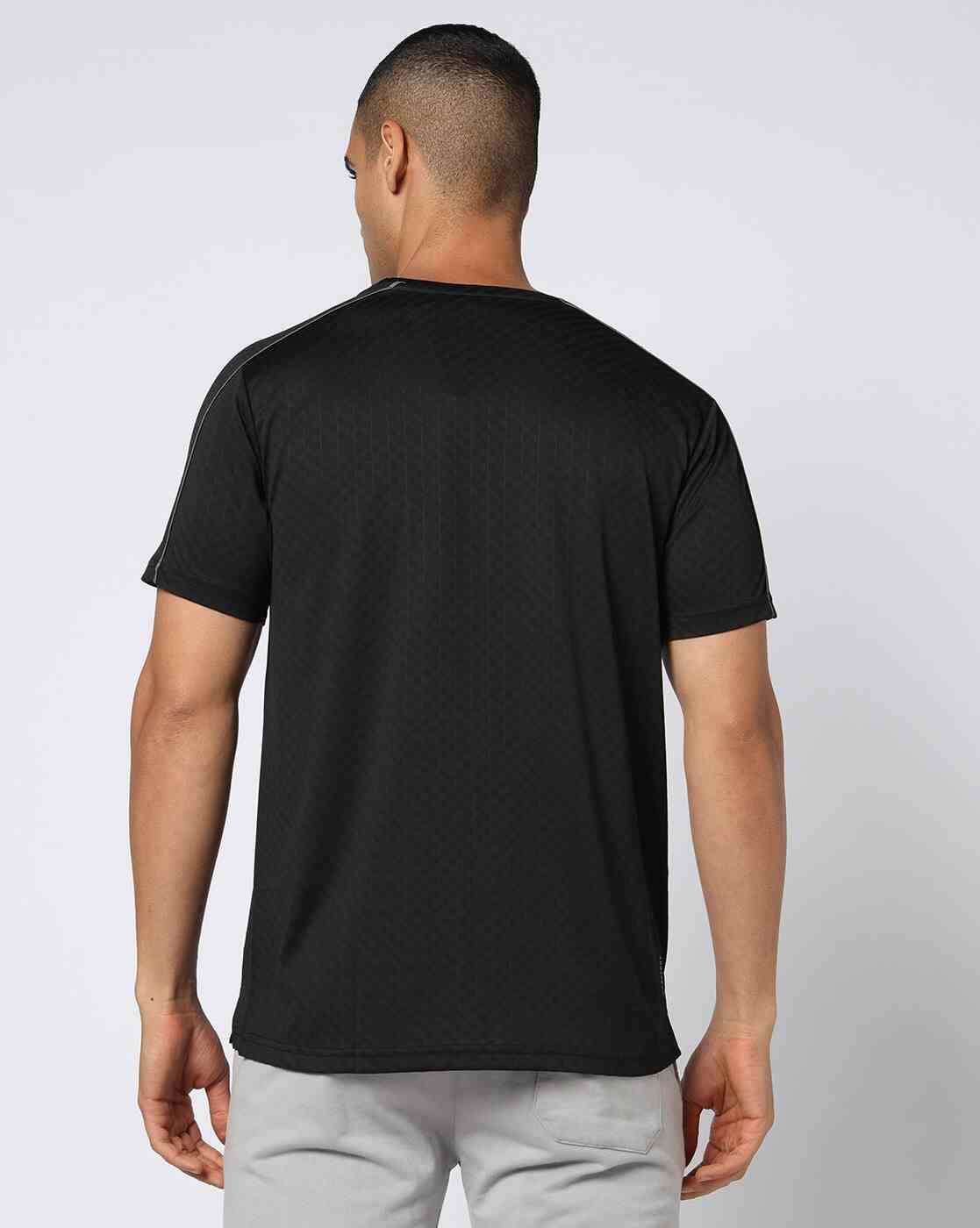 PERFORMAX | Men Geometric Pattern Regular Fit Crew-Neck T-Shirt|2