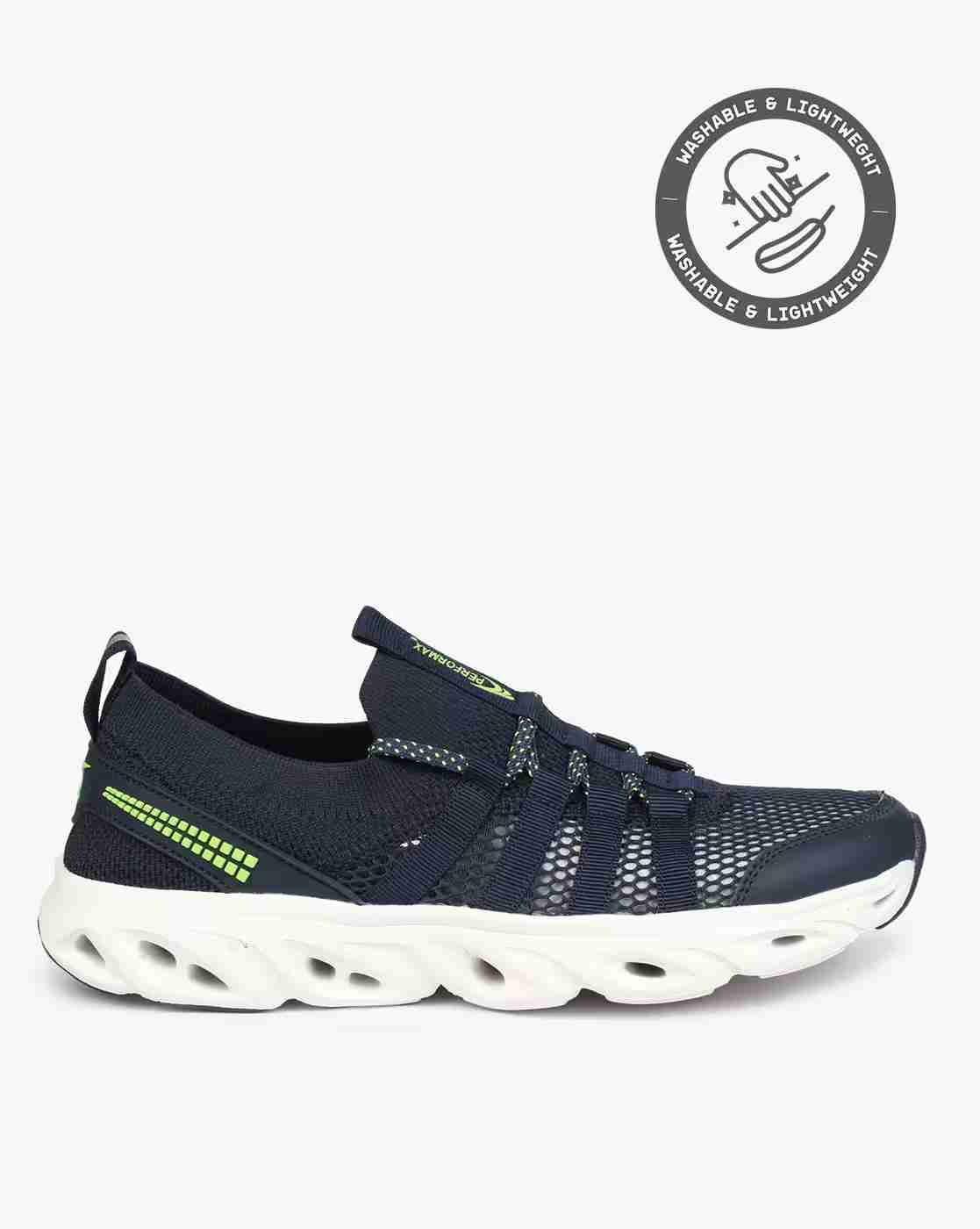Vent Lace-Up Walking Shoes