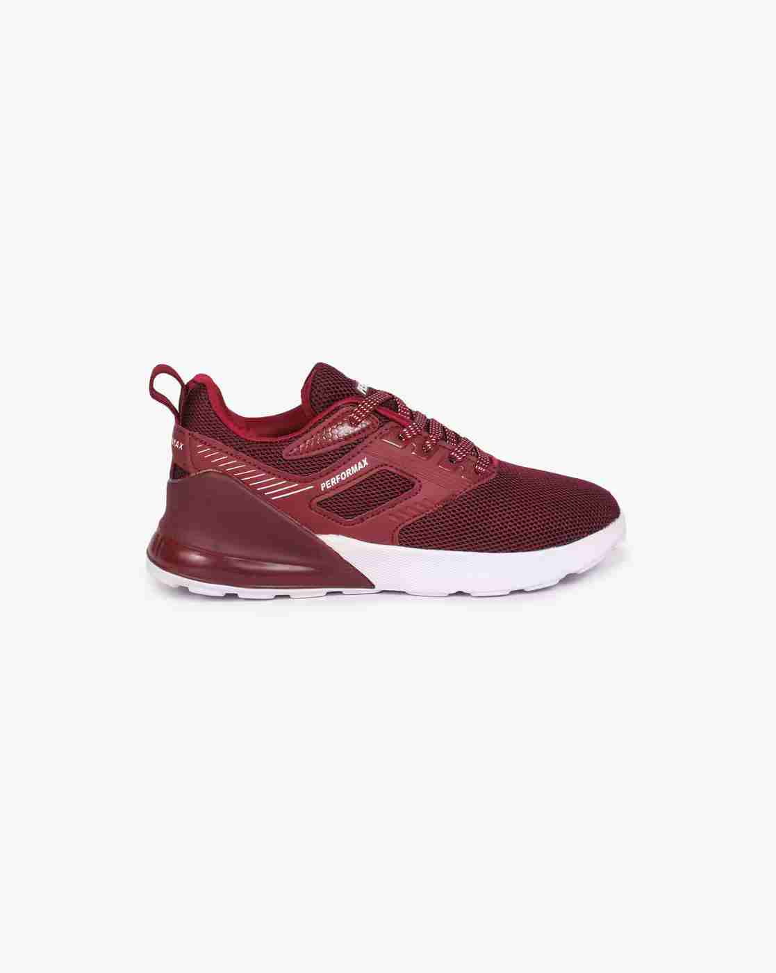 Low-Top Lace-Up Shoes