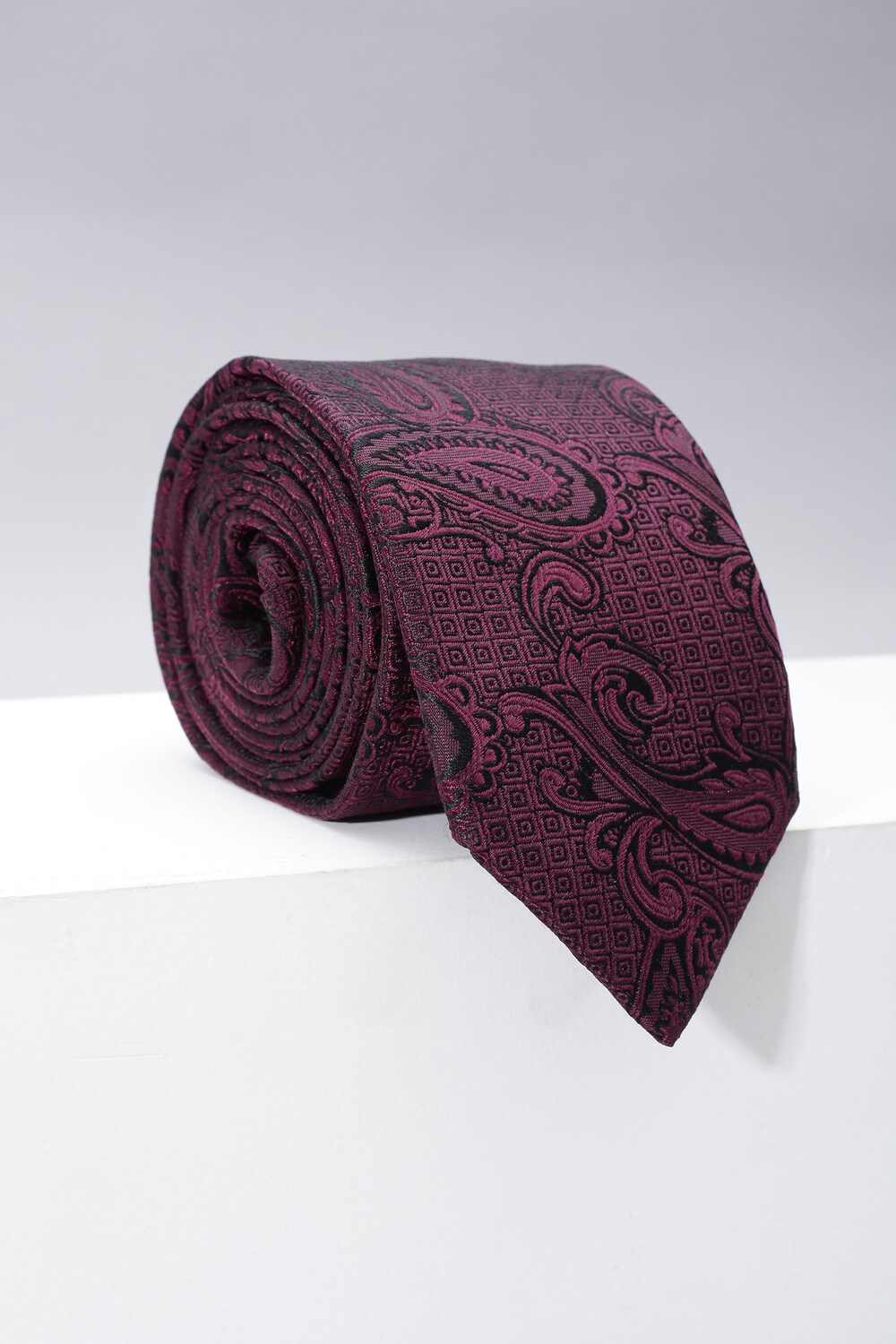 Men Maroon Embroidered Tie
