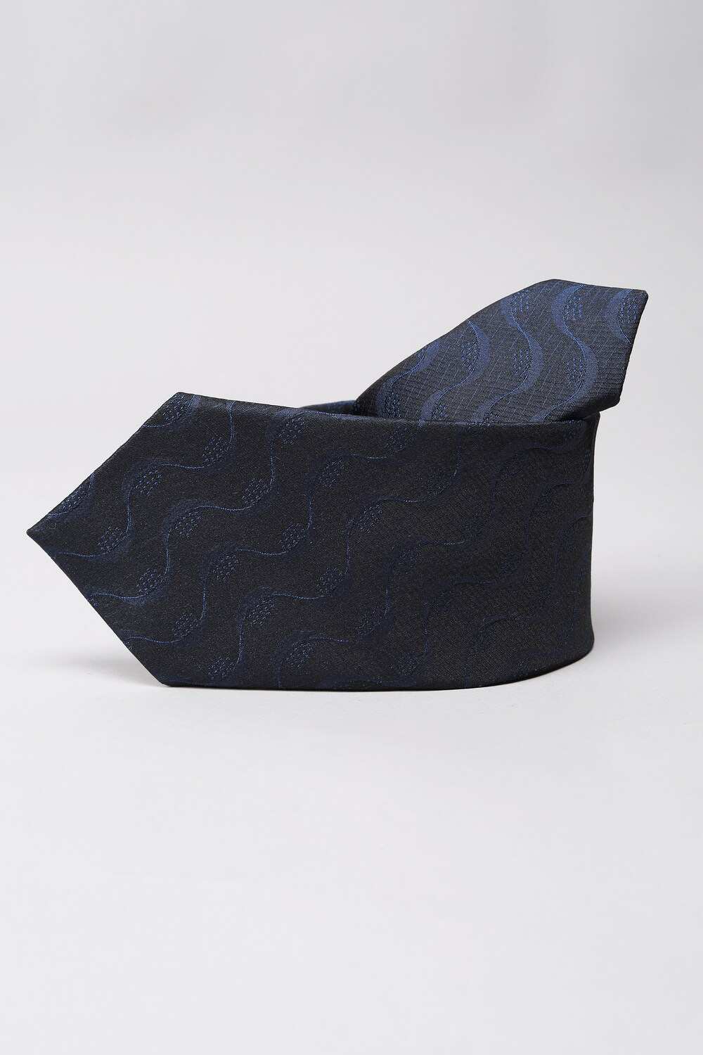 Men Navy Embroidered Tie
