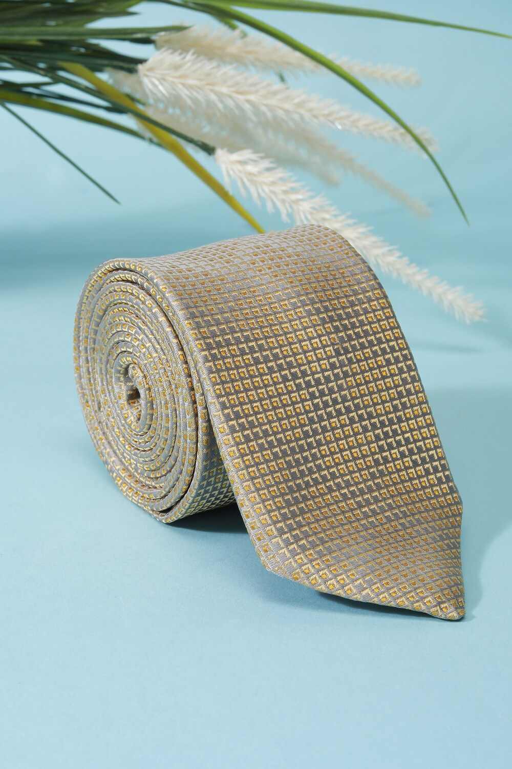 Men Grey Embroidered Tie