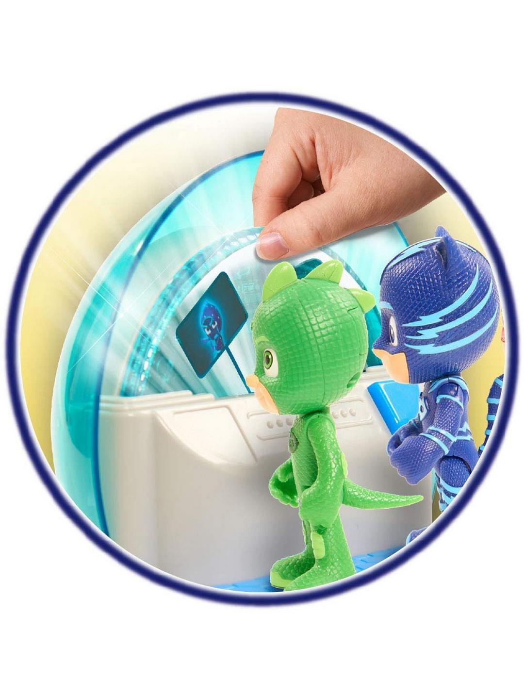 https://cdn.fynd.com/v2/falling-surf-7c8bb8/fyprod/wrkr/products/pictures/item/free/original/pj-masks/24565/4/9PlExzeuWT-491489859_5.jpg