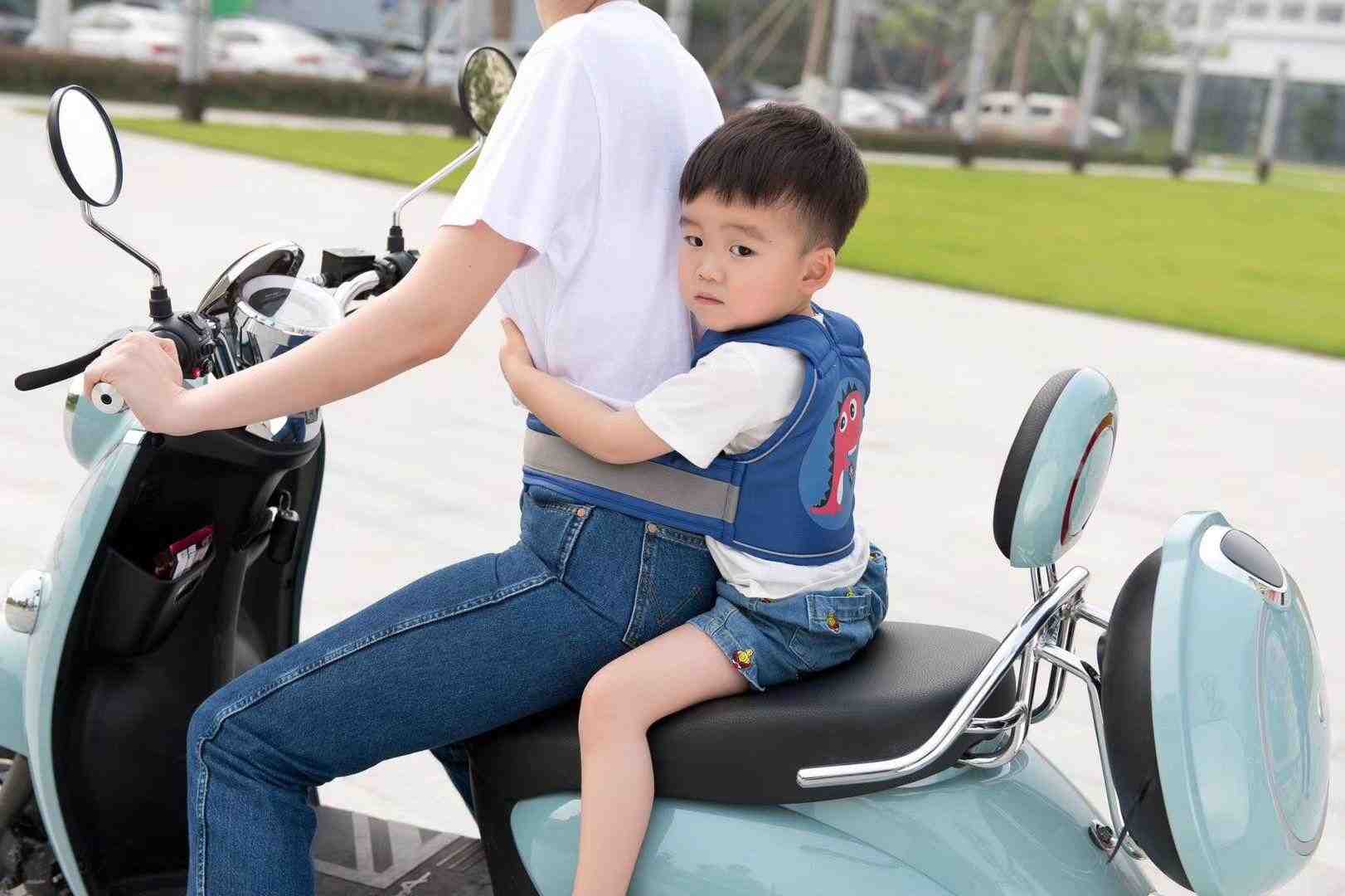 https://cdn.fynd.com/v2/falling-surf-7c8bb8/fyprod/wrkr/products/pictures/item/free/original/polka-tots/BCLN19/2/lYq8NN1GoC-BCLN19-3.jpg