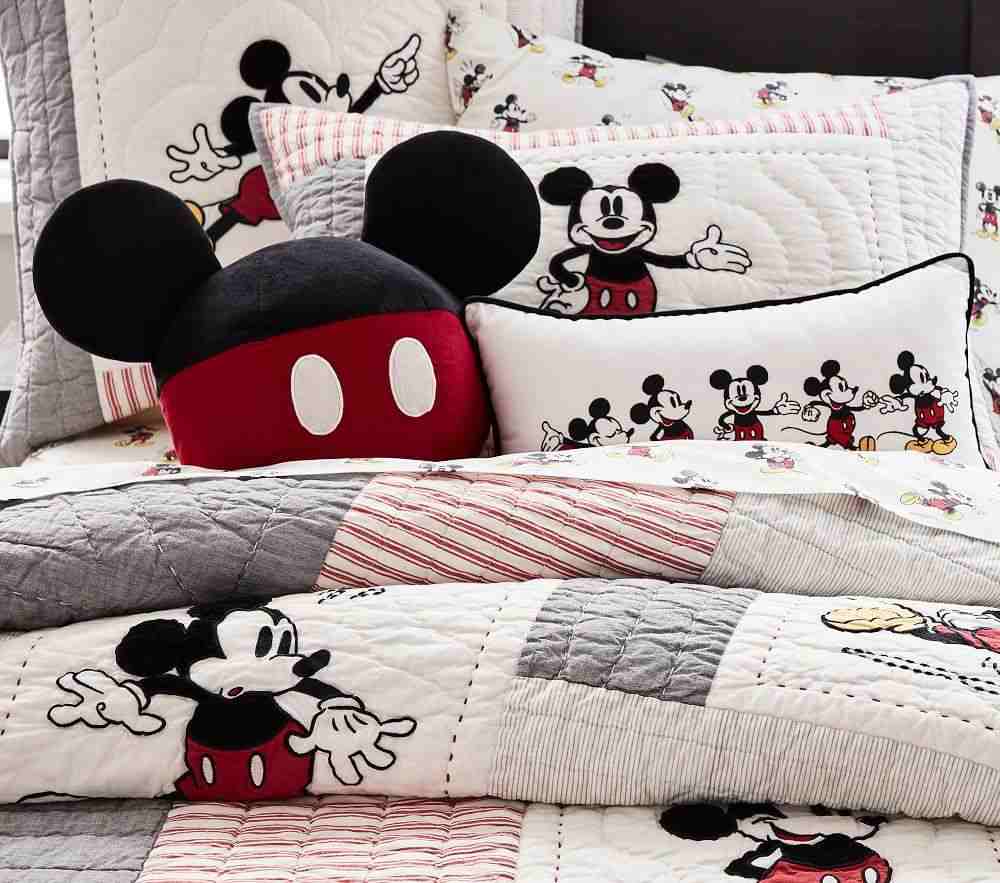 Disney Mickey Mouse Quilt & Standard Sham