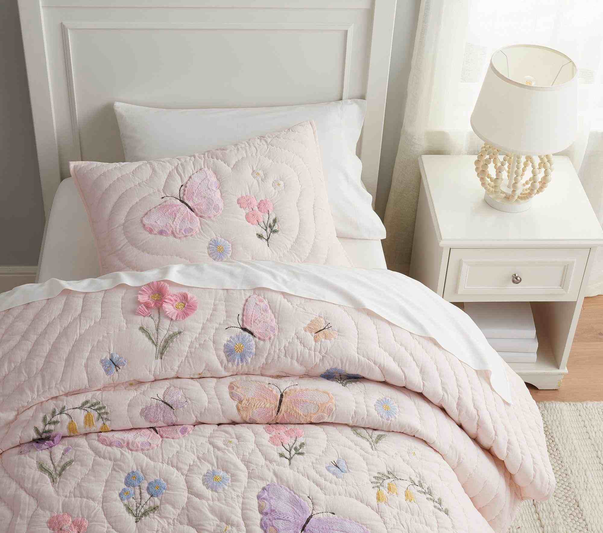 Wildflower Butterfly Quilt &bShams