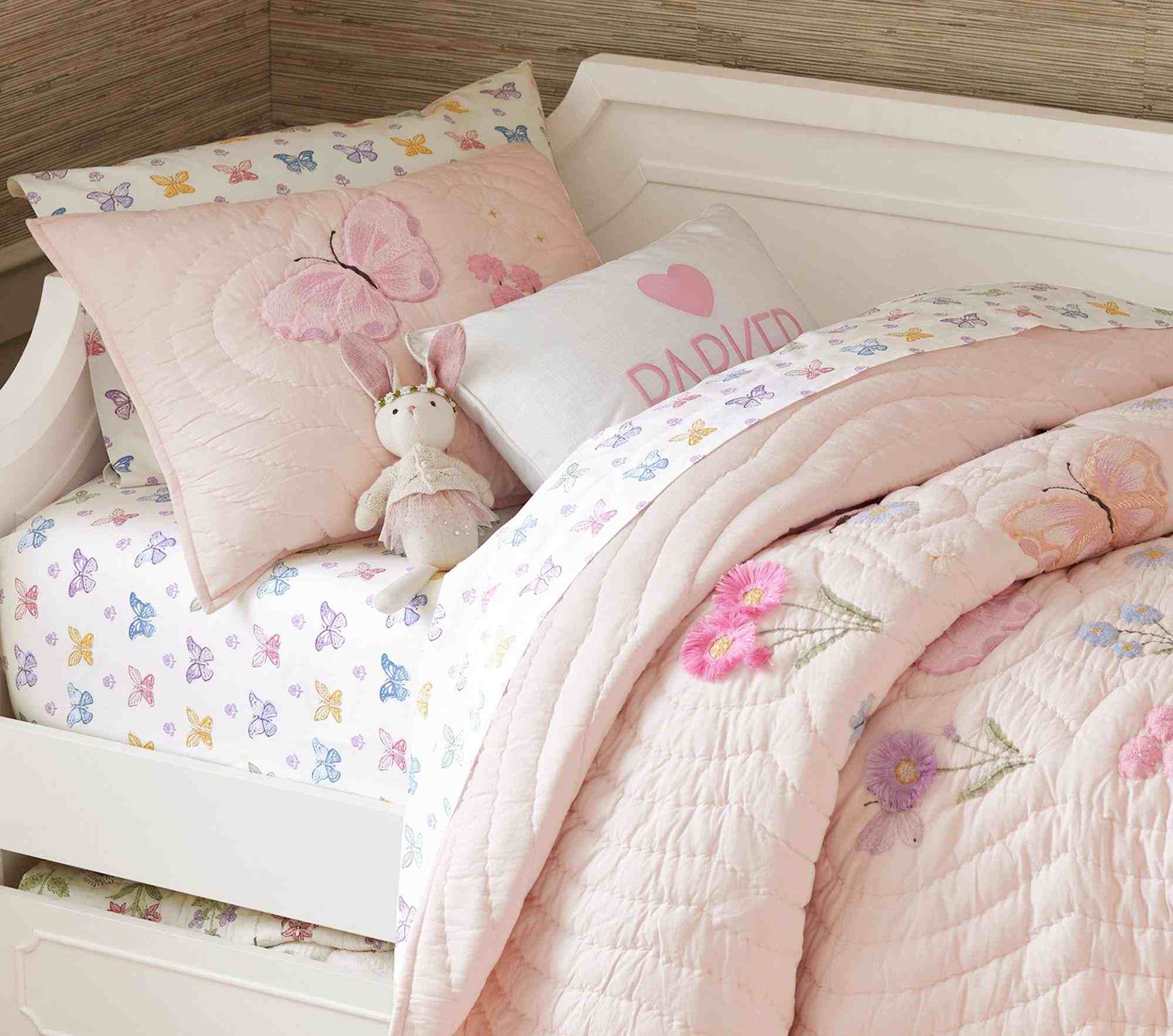 Wildflower Butterfly Quilt &bShams