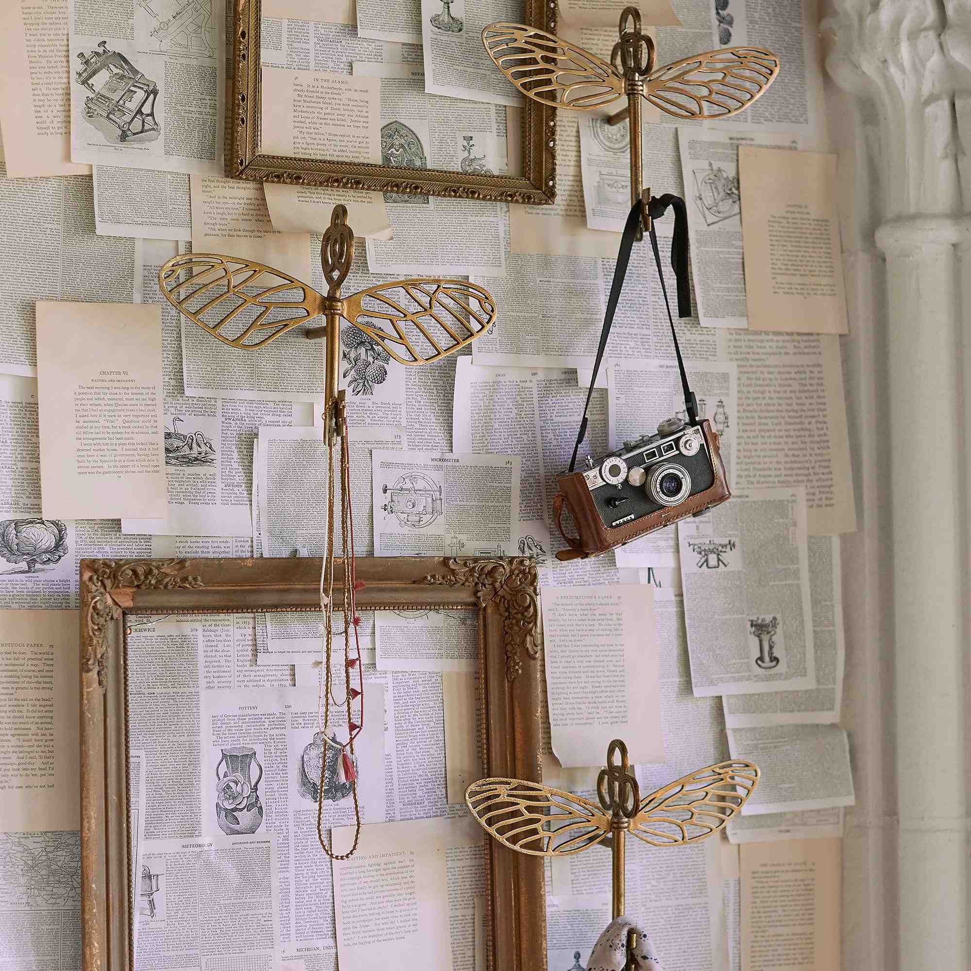 Harry Potter Flying Key Jewelry Hooks, Set of 3