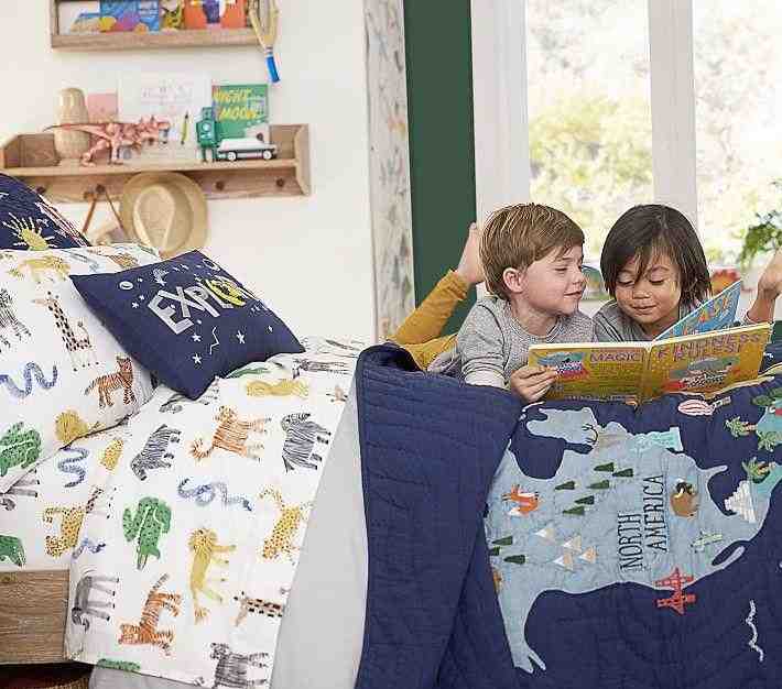 https://cdn.fynd.com/v2/falling-surf-7c8bb8/fyprod/wrkr/products/pictures/item/free/original/pottery-barn-kids/3095664/0/-DpAUf0qI4-7978138_1.jpg