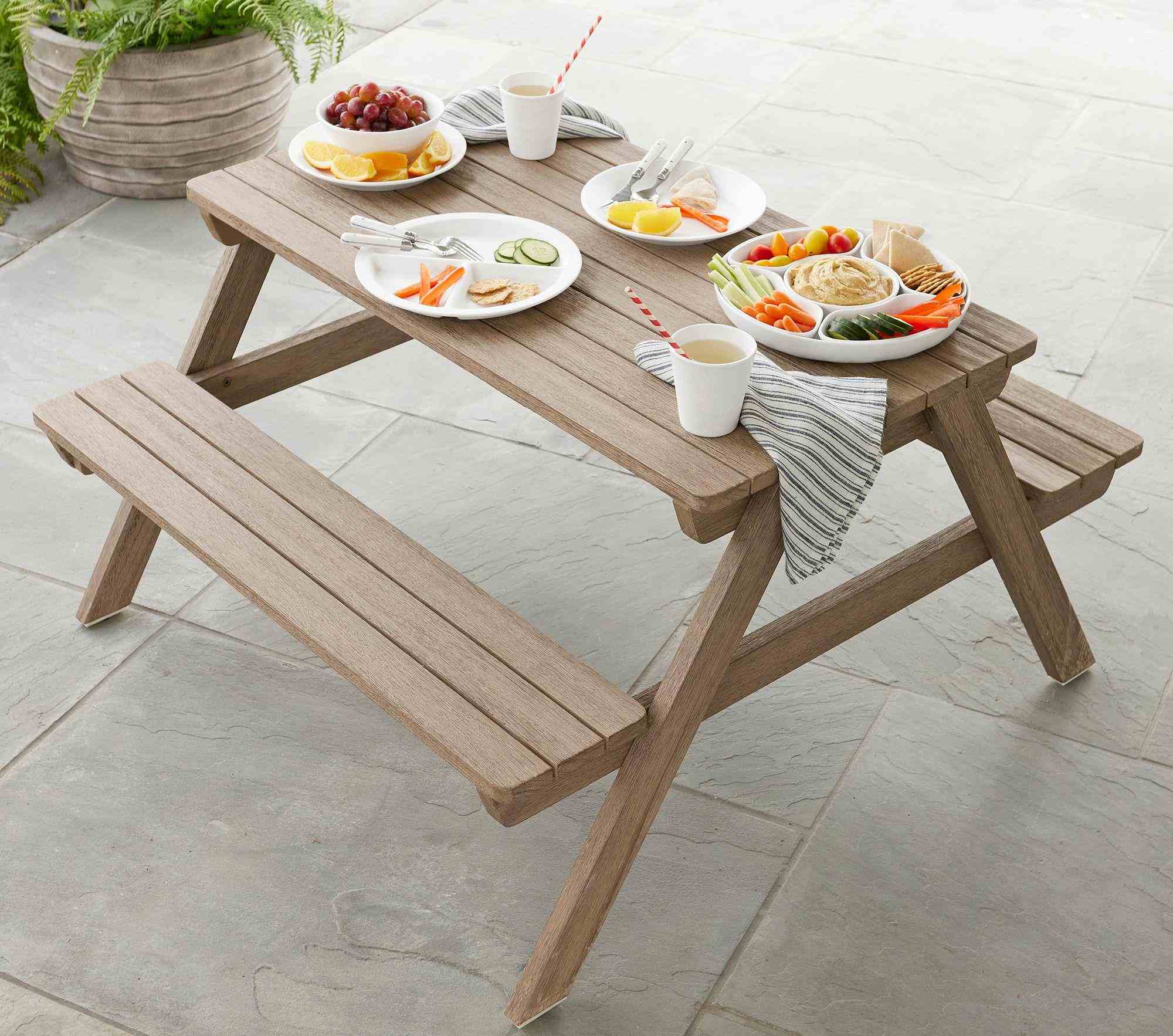Larkin Dinnerware Collection