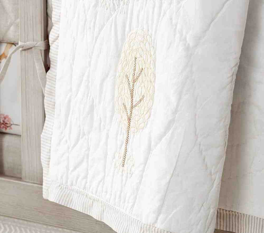 Dakota Woodland Toddler Quilt