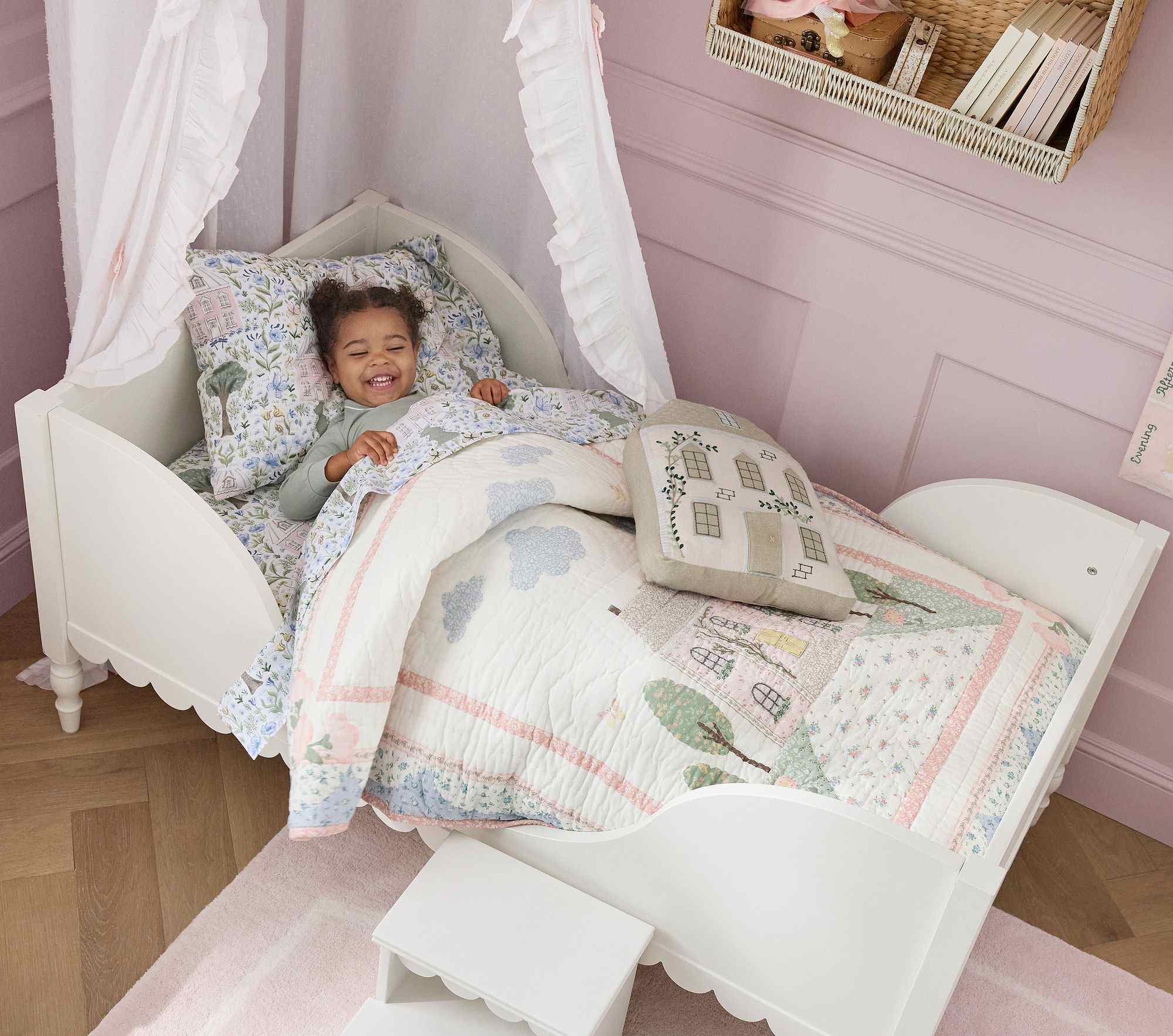 Dollhouse Toddler Quilt