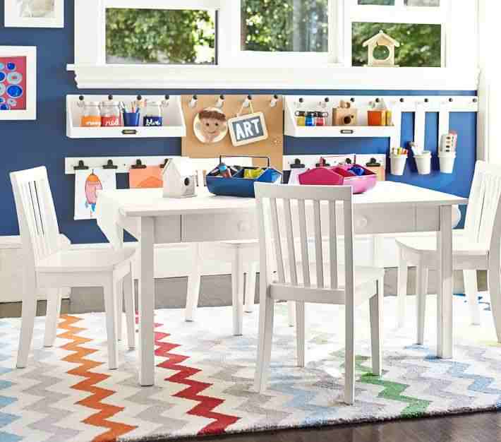 Carolina Craft Play Table