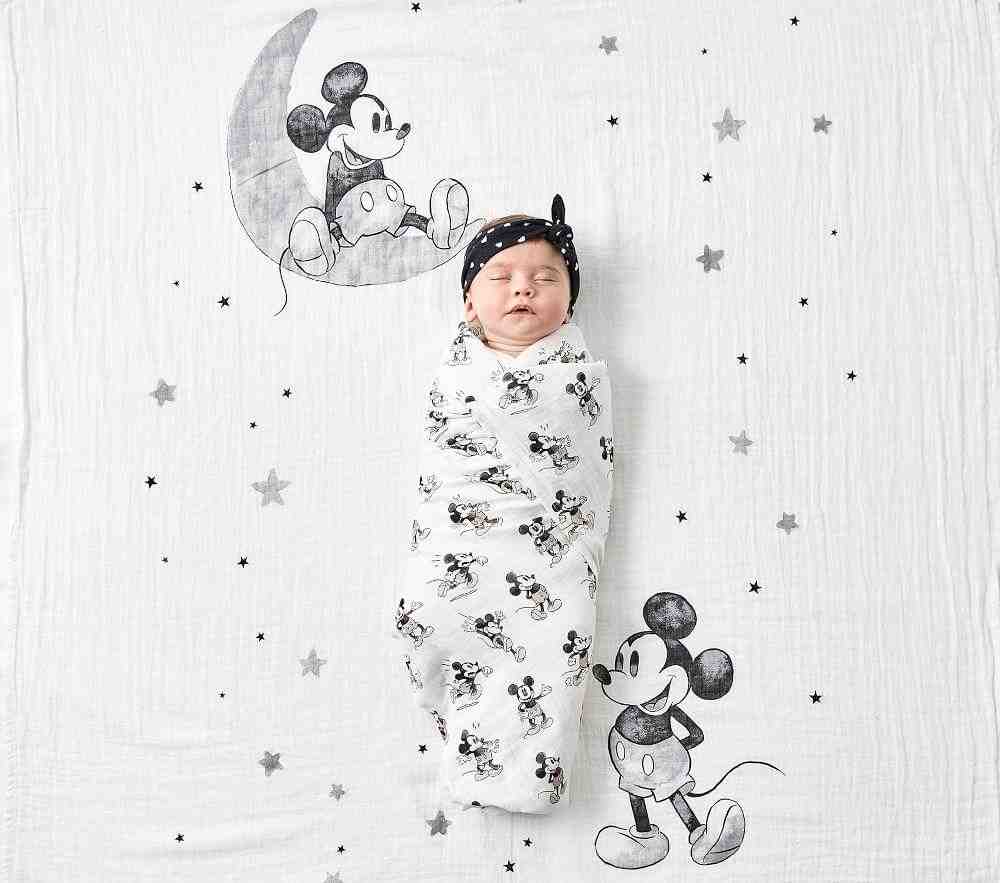Disney Mickey And Minnie Mouse Organic Swaddle Set