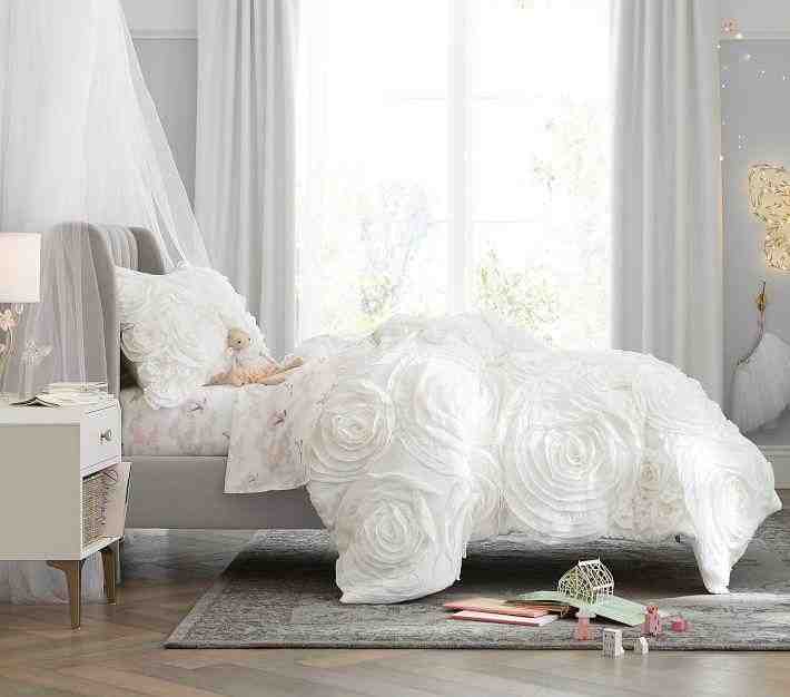 Monique Lhuillier Rosette Quilt & Shams