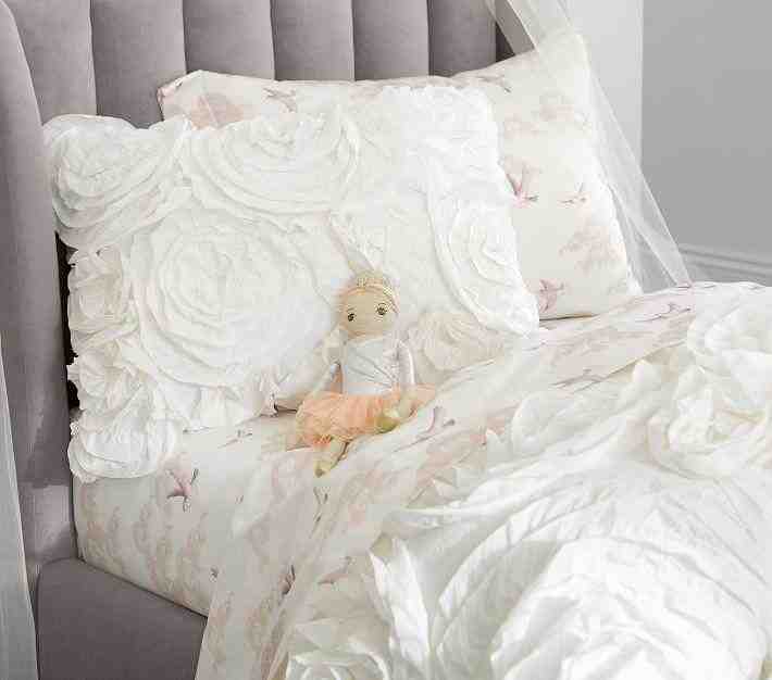 Monique Lhuillier Rosette Quilt & Shams