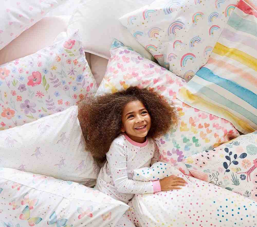 Retro Heart Organic Sheet Set and Pillowcases