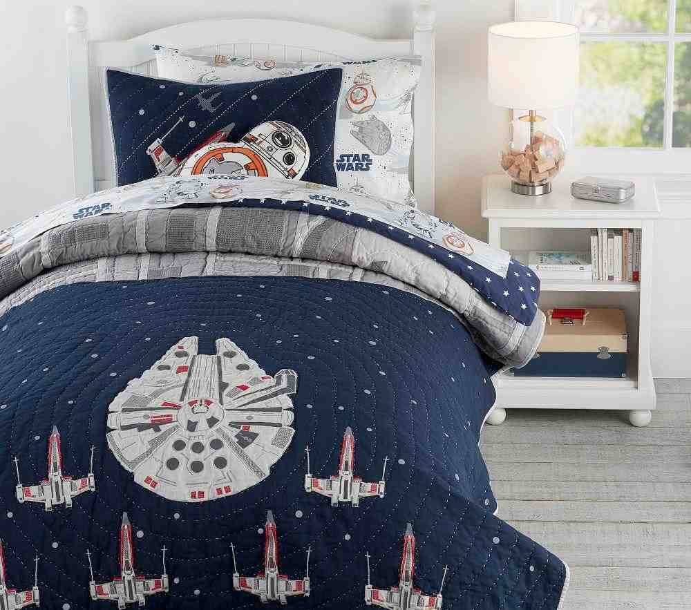 Star Wars Millennium Falcon Quilt and Standard Sham
