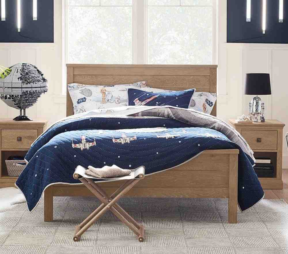 Star Wars Millennium Falcon Quilt and Standard Sham