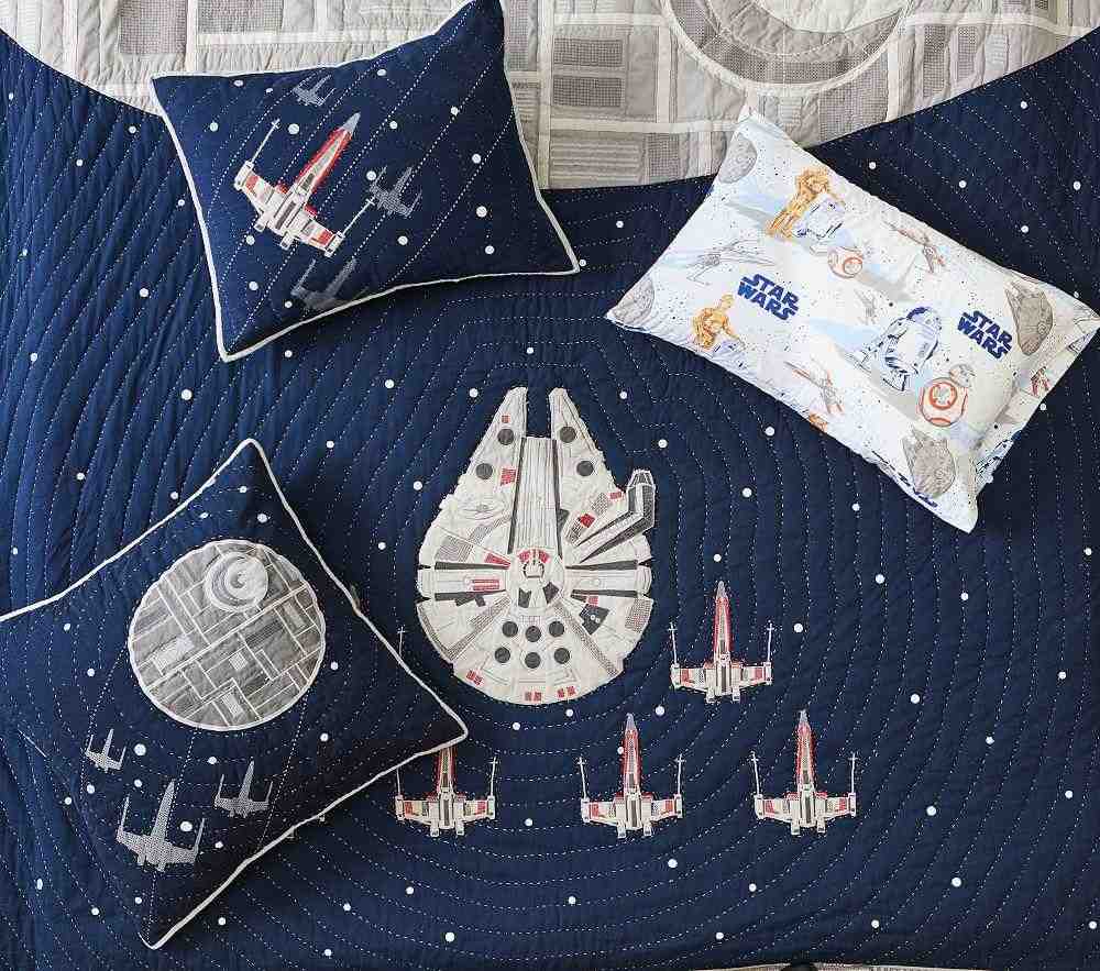Star Wars Millennium Falcon Quilt and Standard Sham