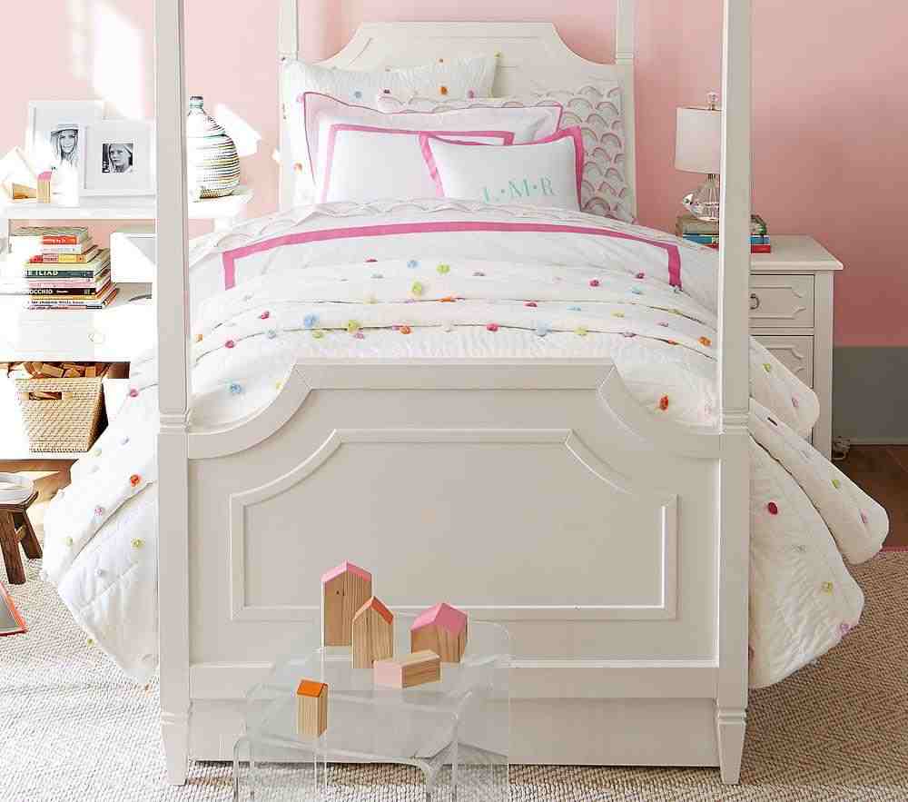 Bright Pom Pom Quilt and standard Sham