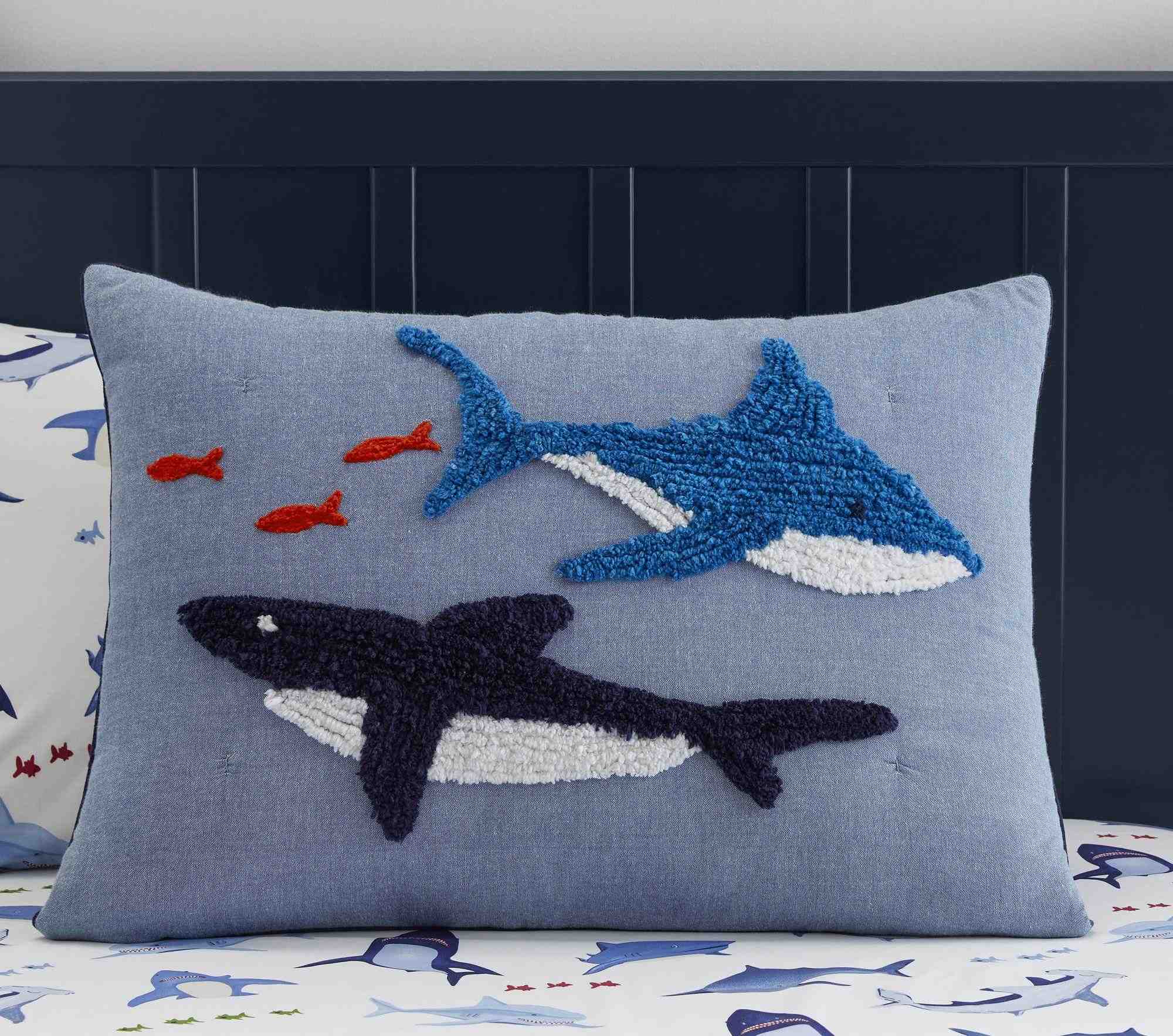 Candlewick Sharks ComforterSTANDARD SHAMMulti