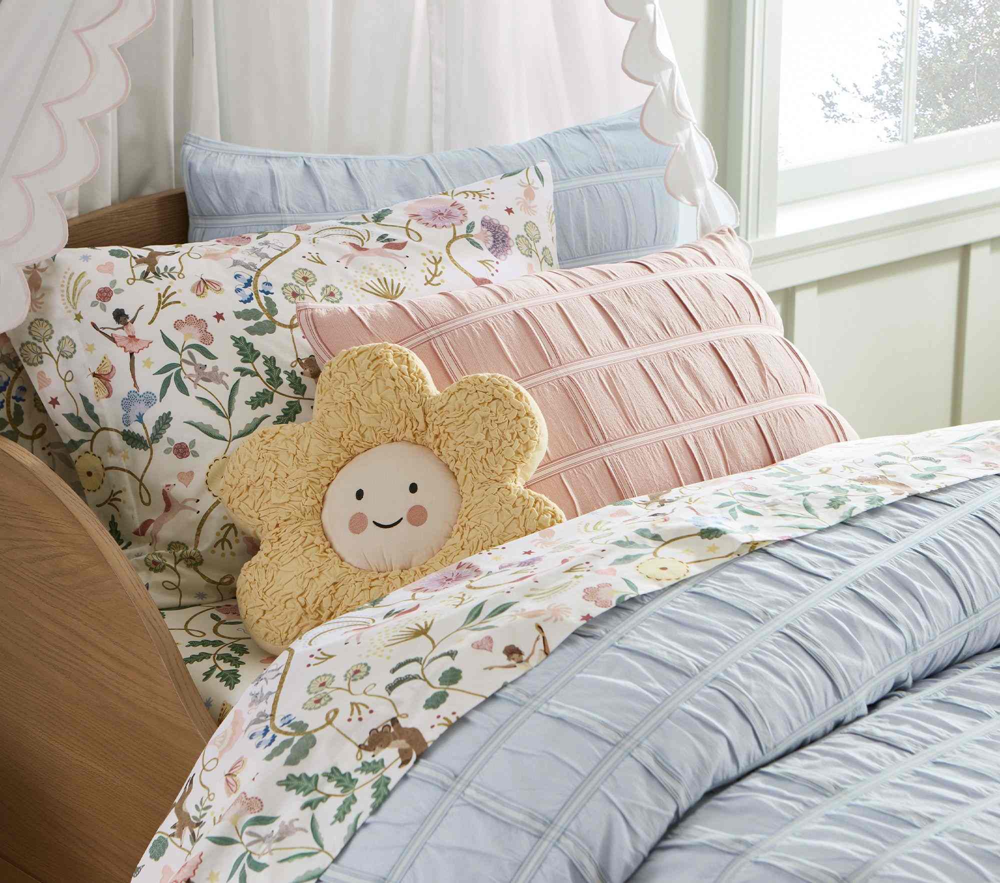 Daisy Face Pillow