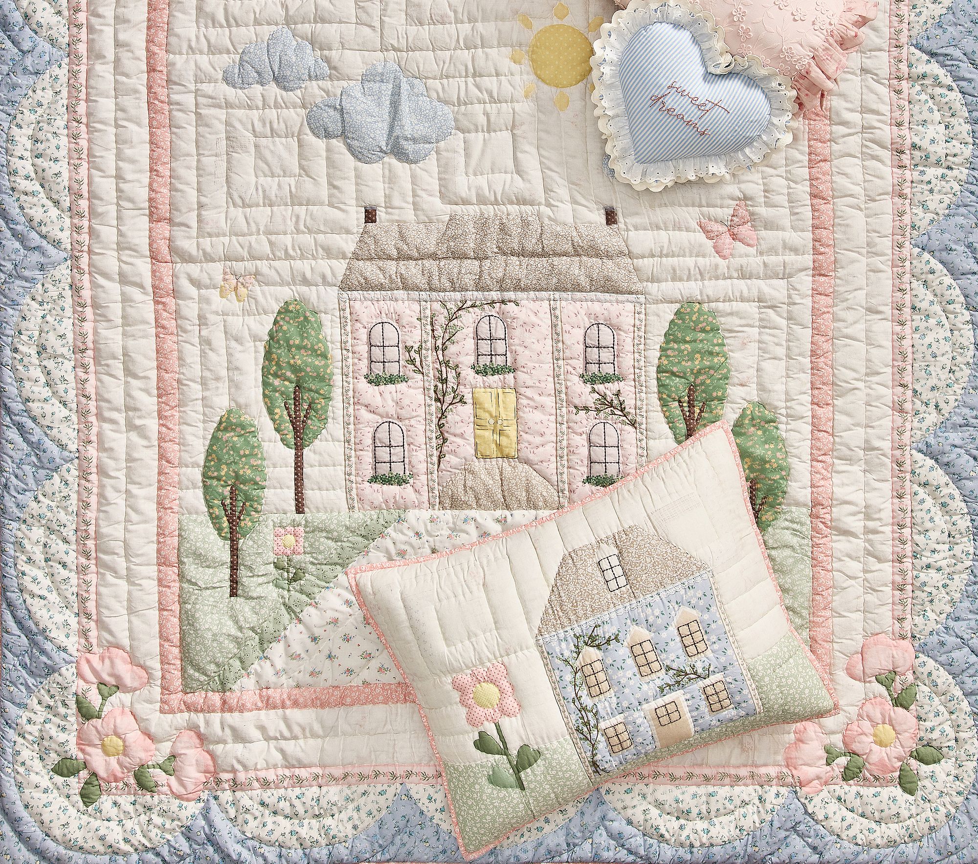 Dollhouse Wholecloth Quilt & Shams