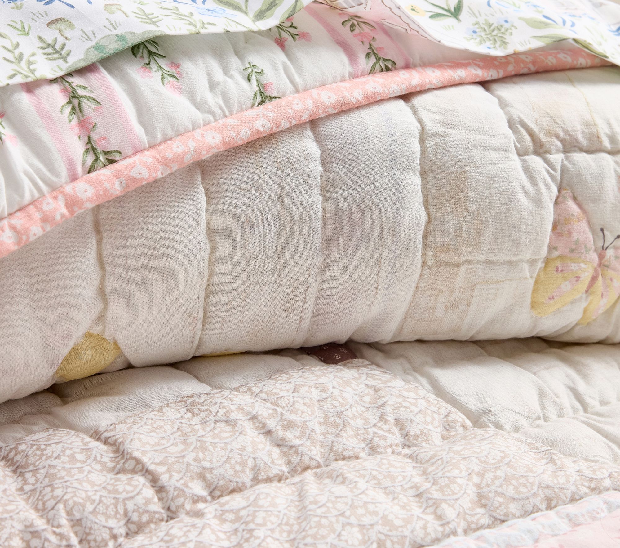 Dollhouse Wholecloth Quilt & Shams