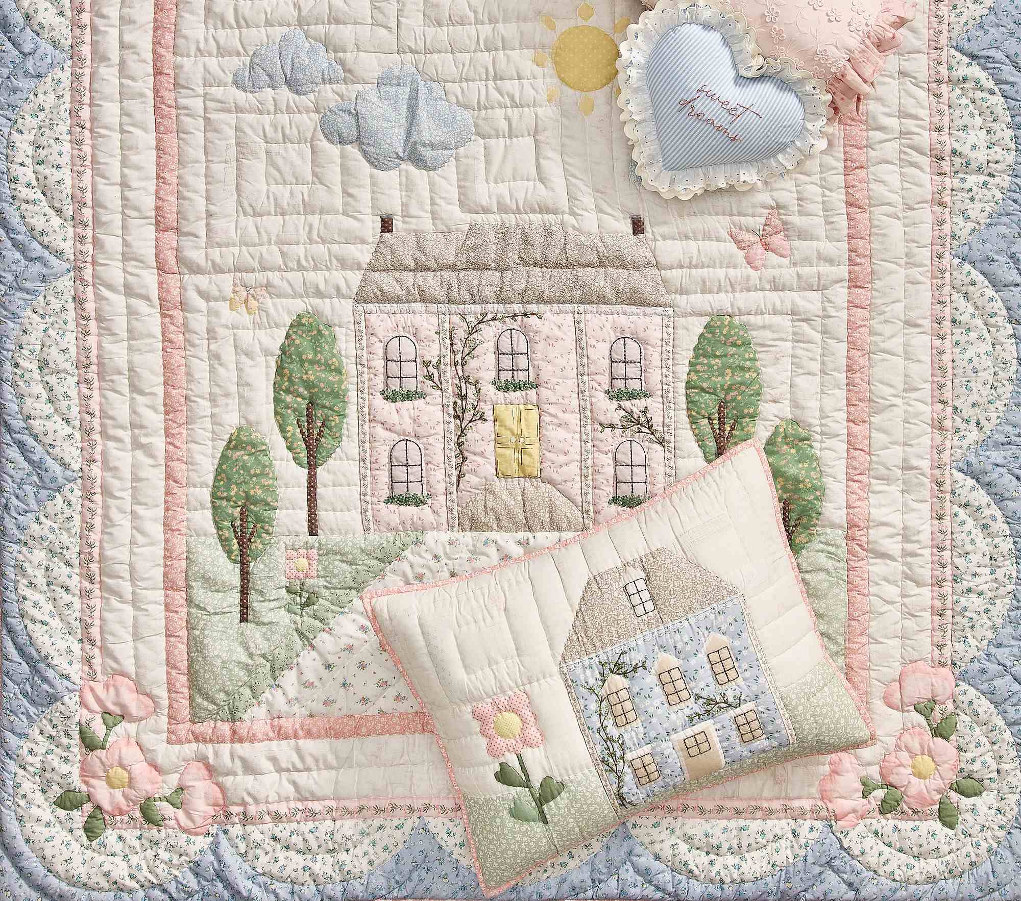 Dollhouse Wholecloth Quilt & Shams