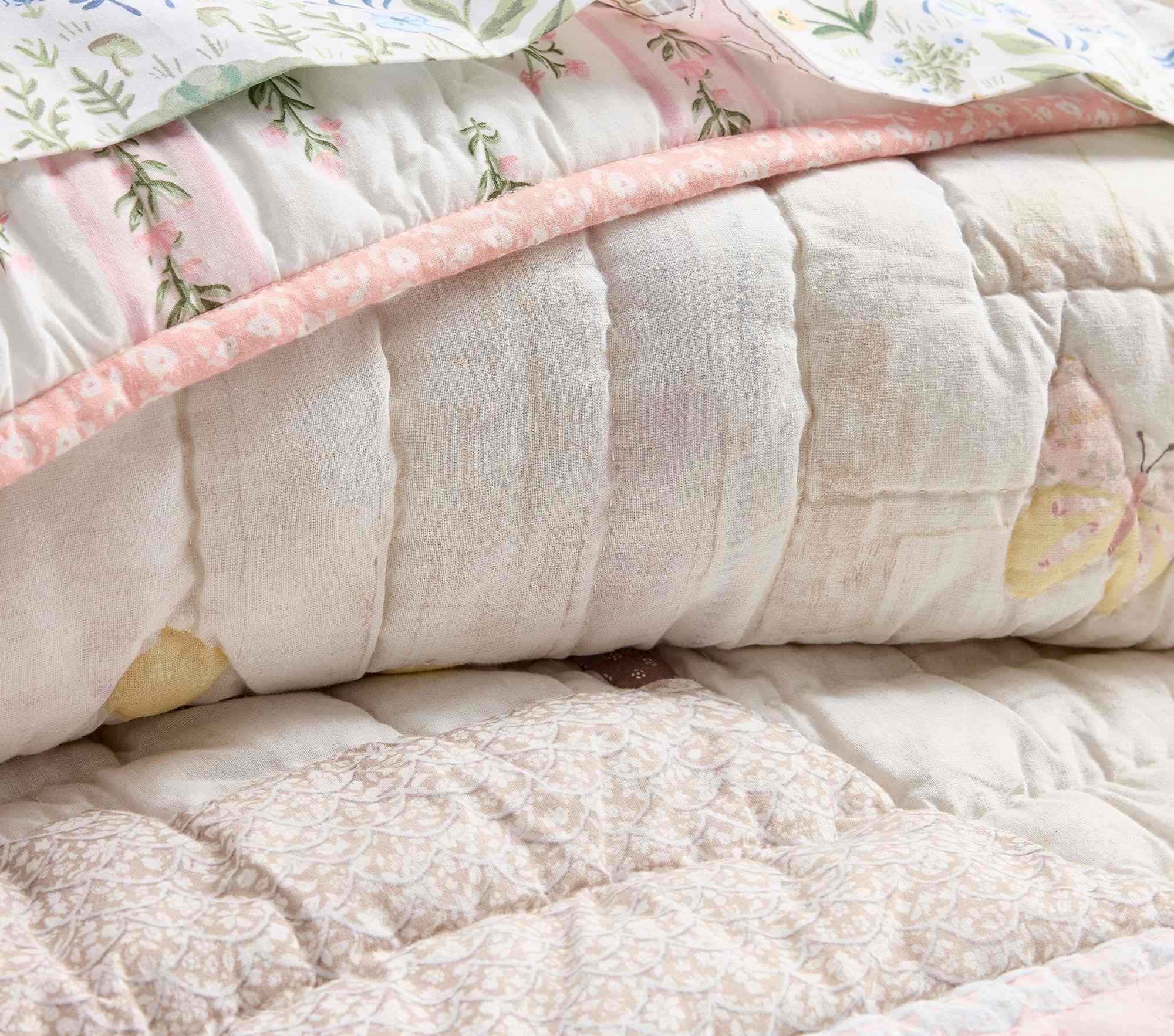 Dollhouse Wholecloth Quilt & Shams
