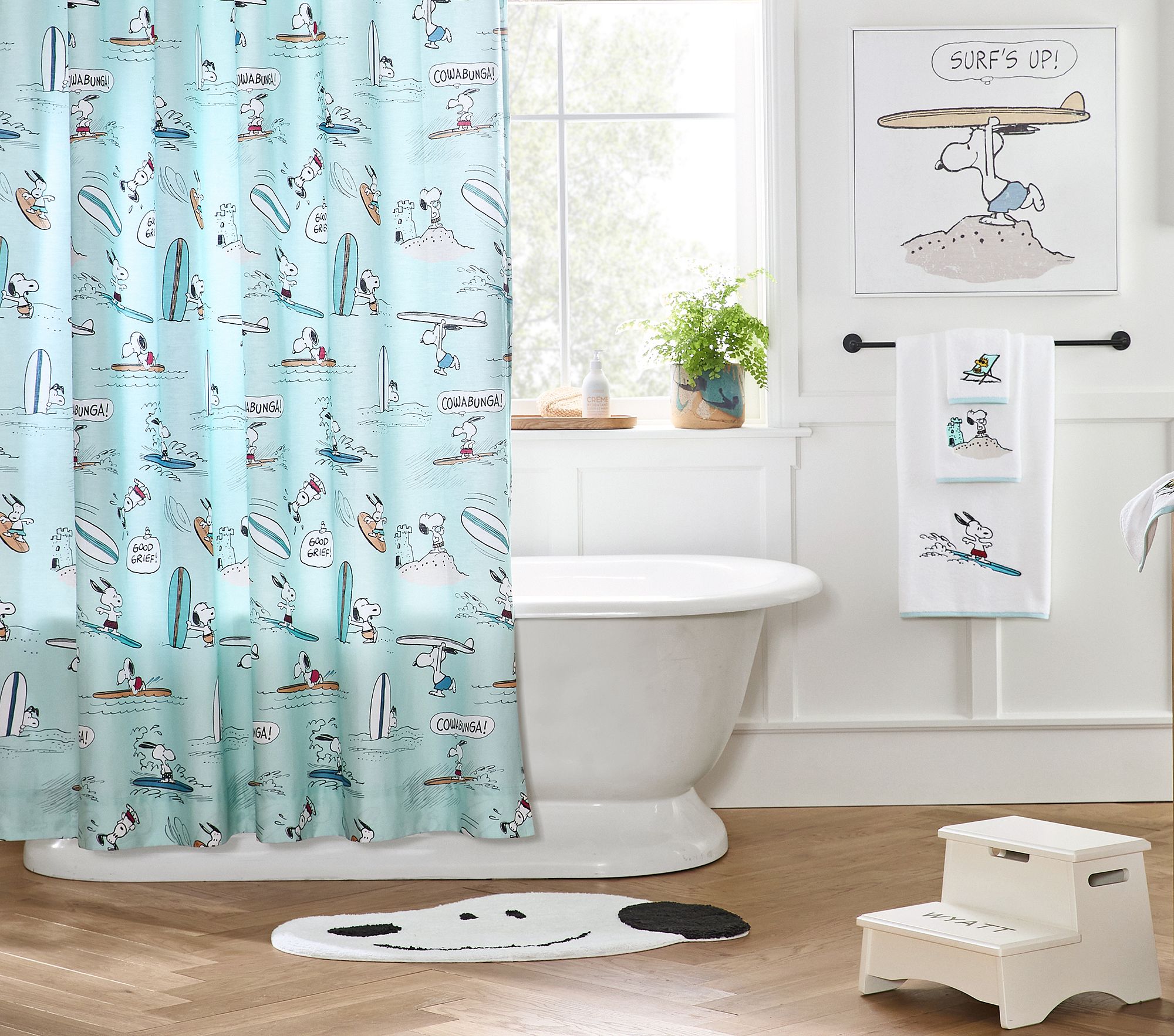 Peanuts® Snoopy® Shaped Bath Mat