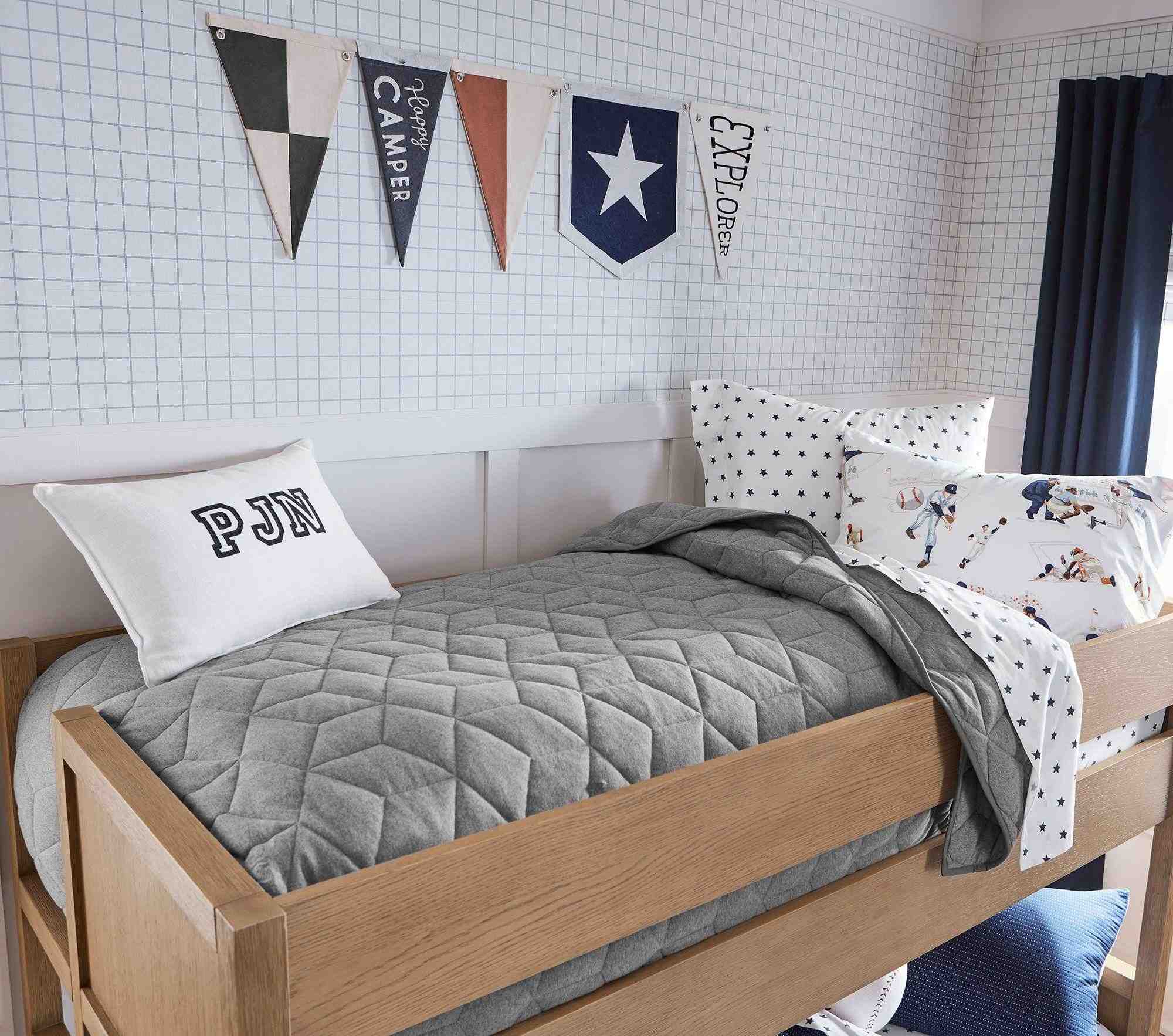 Pennant Flag Set, Set of 5