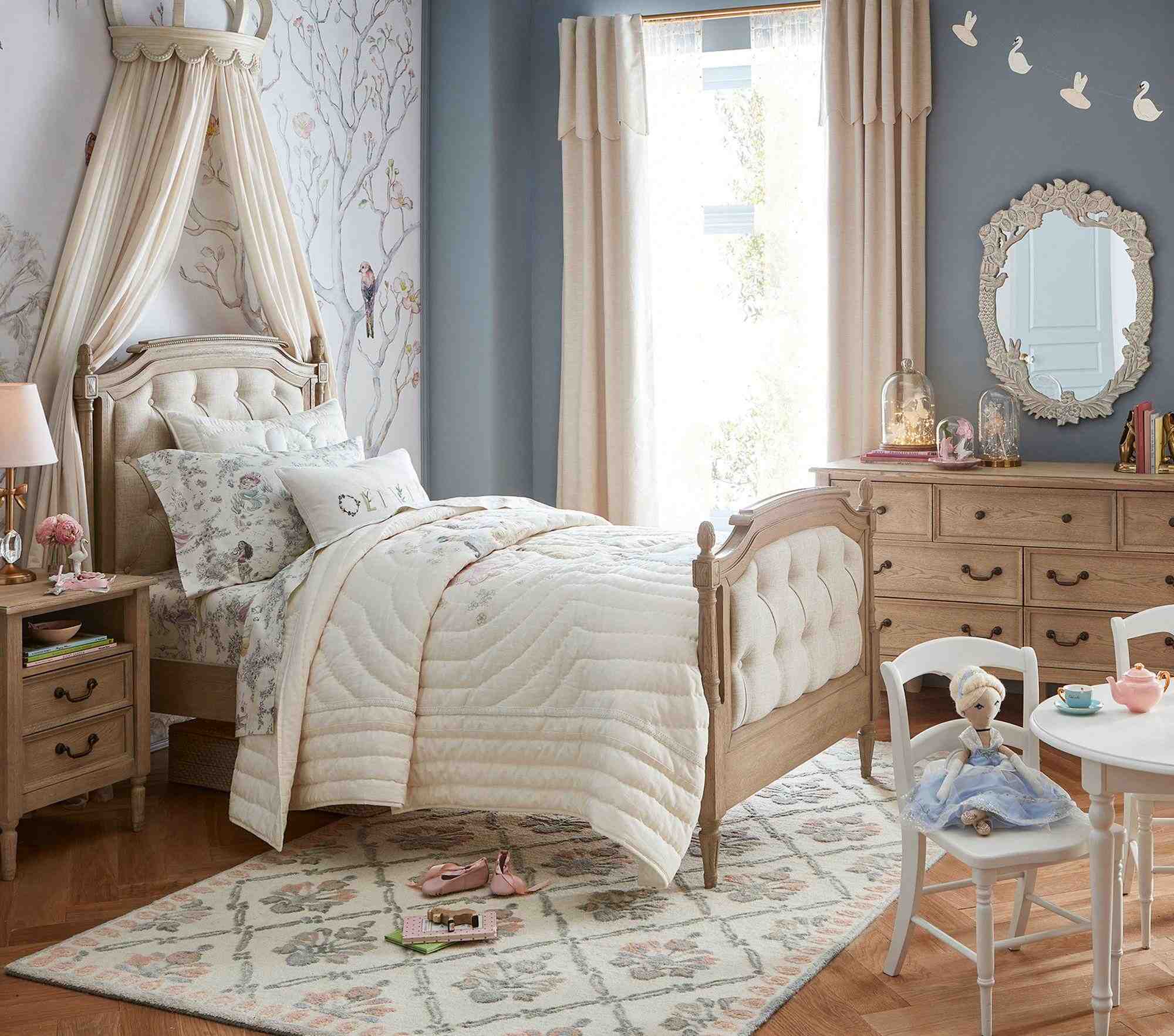 Princess Crown Cornice and Sheers