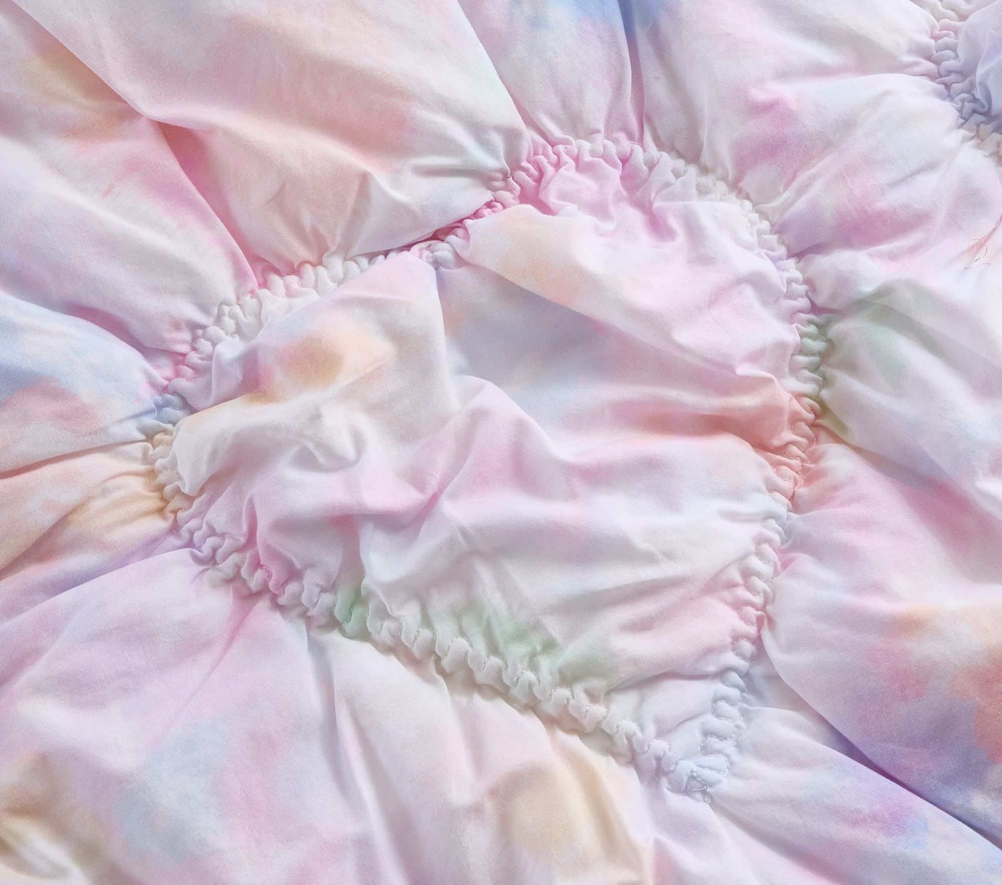 Textured Tie Dye Heart Comforter & Shams