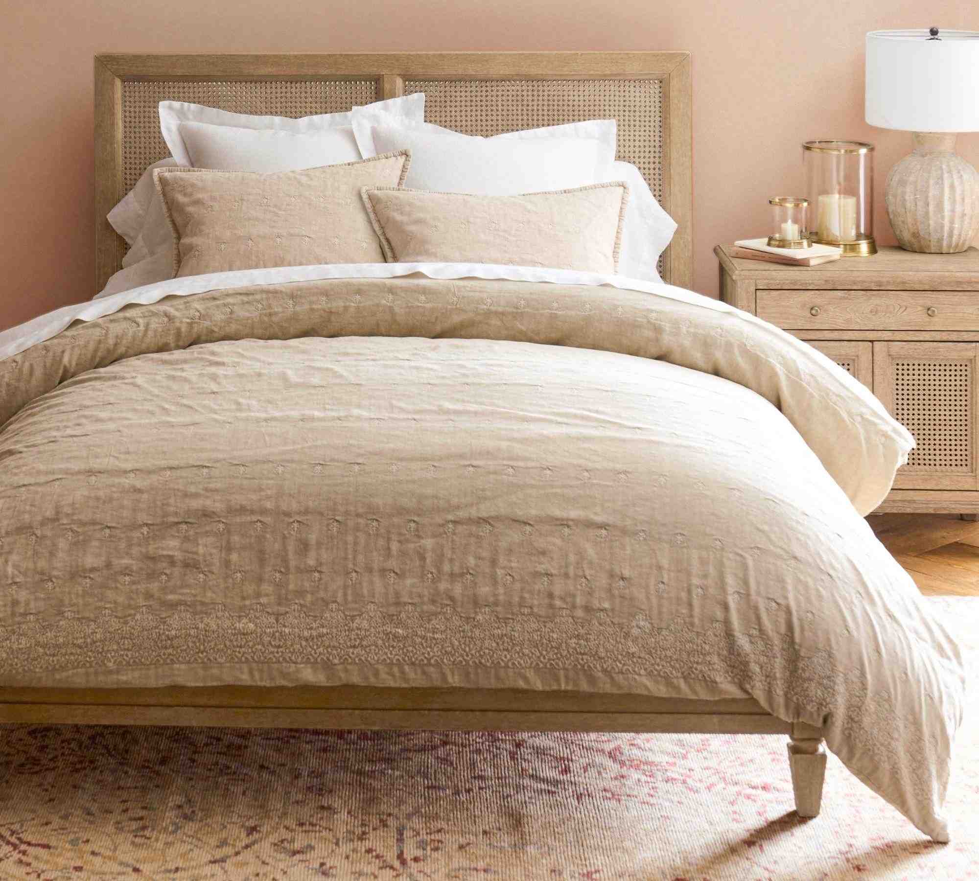 Deepika Embroidered Duvet Cover & Shams