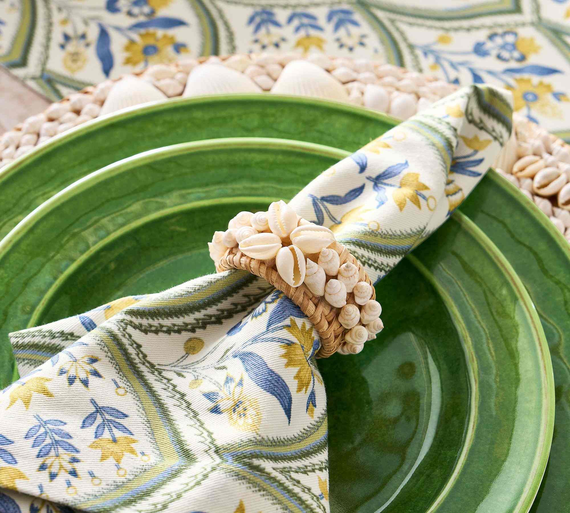 Pottery Barn | Tava Shell Handwoven Napkin Rings - Set of 4