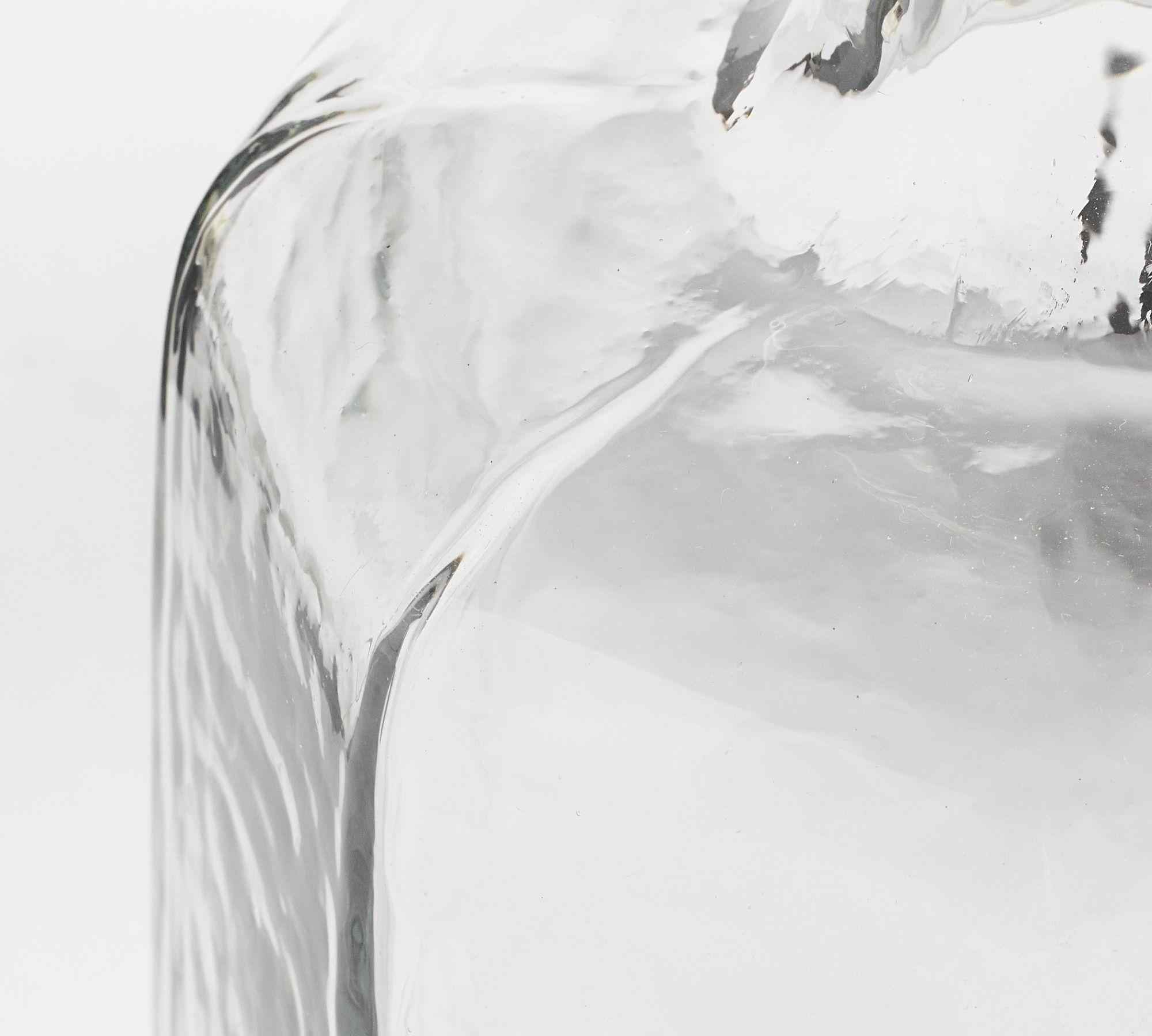 Handcrafted Cafe Hammered Glass Vase